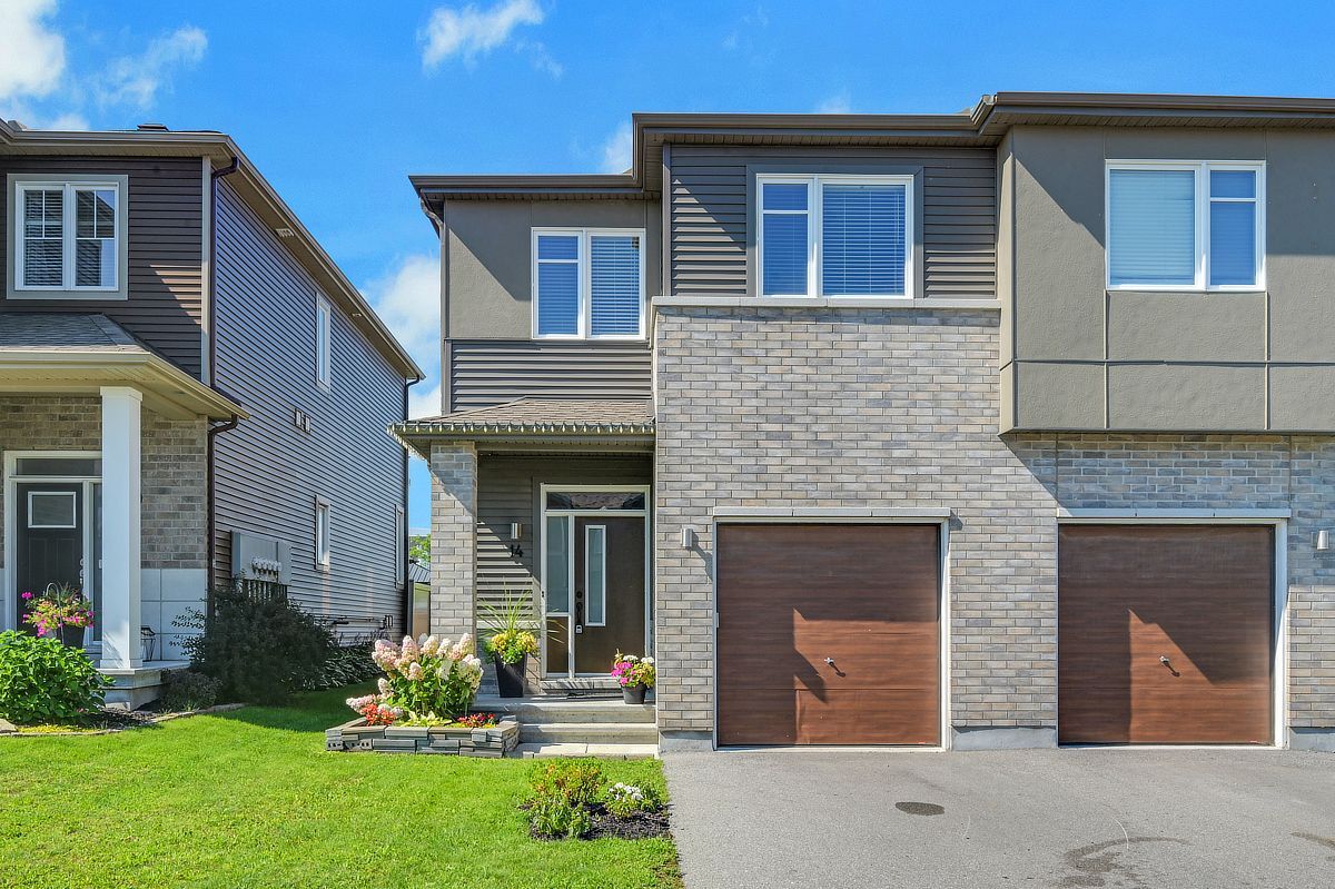 14 Riddell Street, Carleton Place, On K7c 0j4