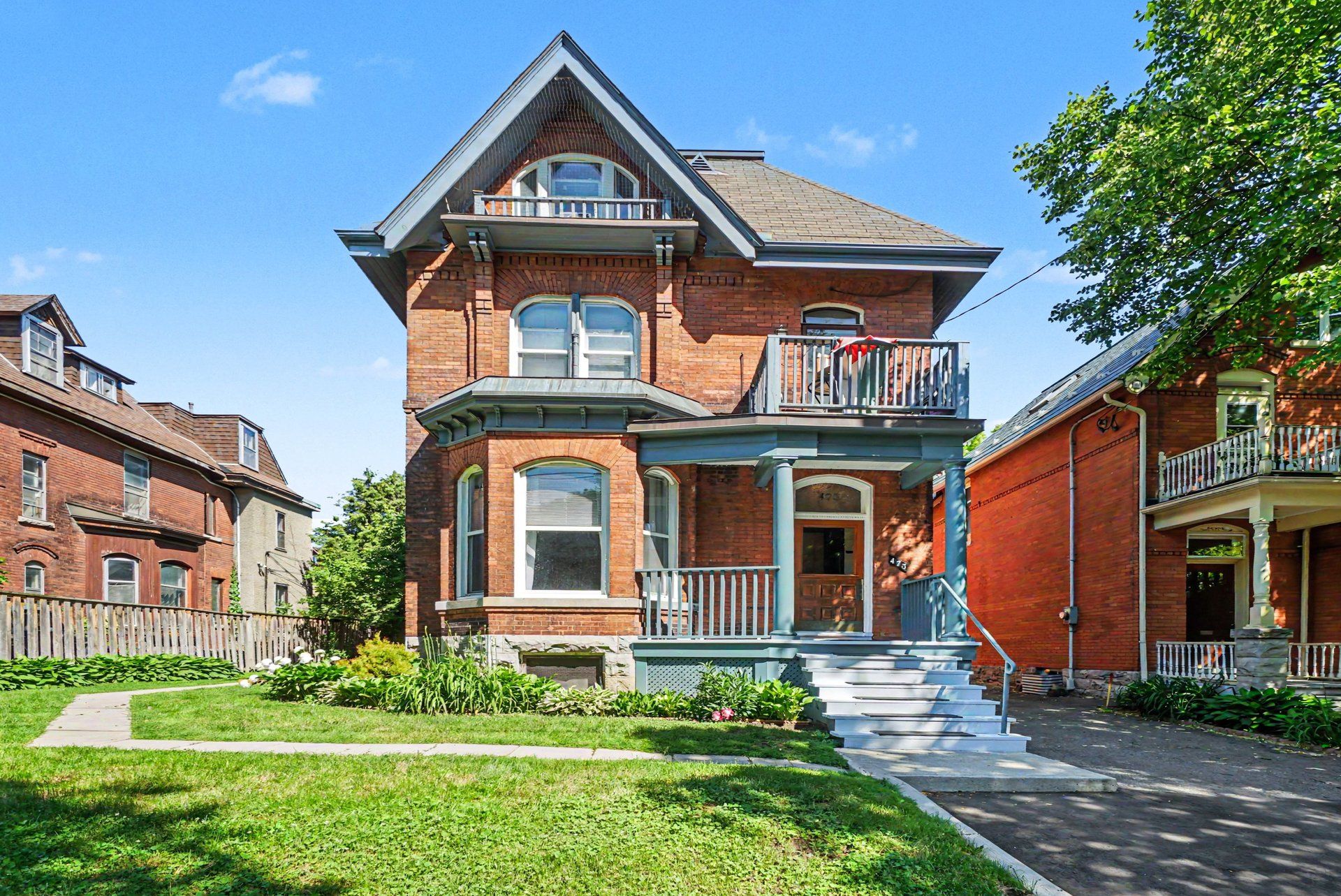 475 Maclaren Street, Ottawa Centre, On K1r 5k5