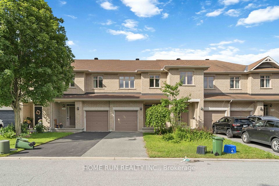 230 Badgeley Avenue, Kanata, On K2t 0a4