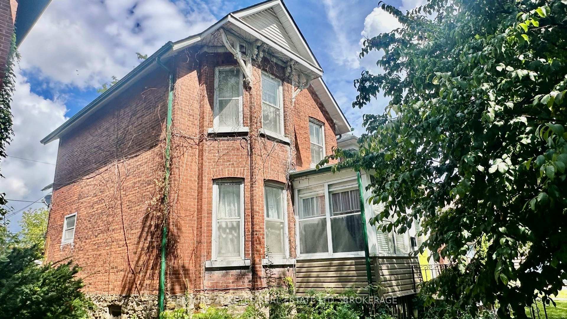 216 Brock Street, Gananoque, On K7g 1k4