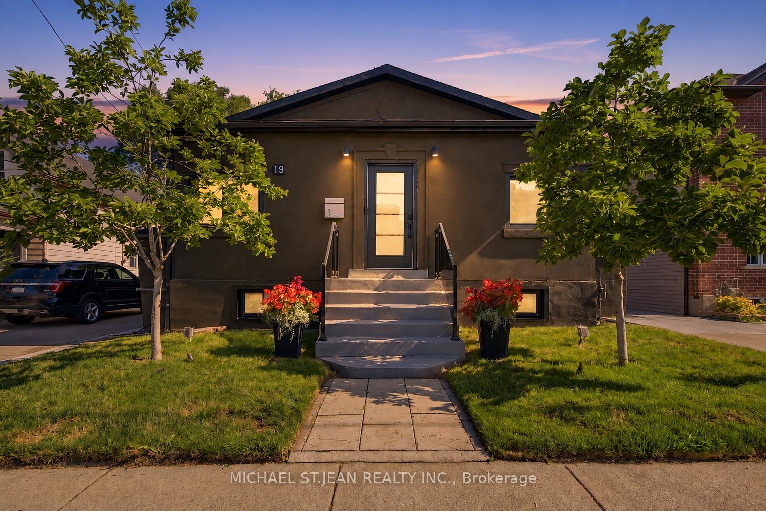 19 Grove Street, Hamilton, On L8n 1p4