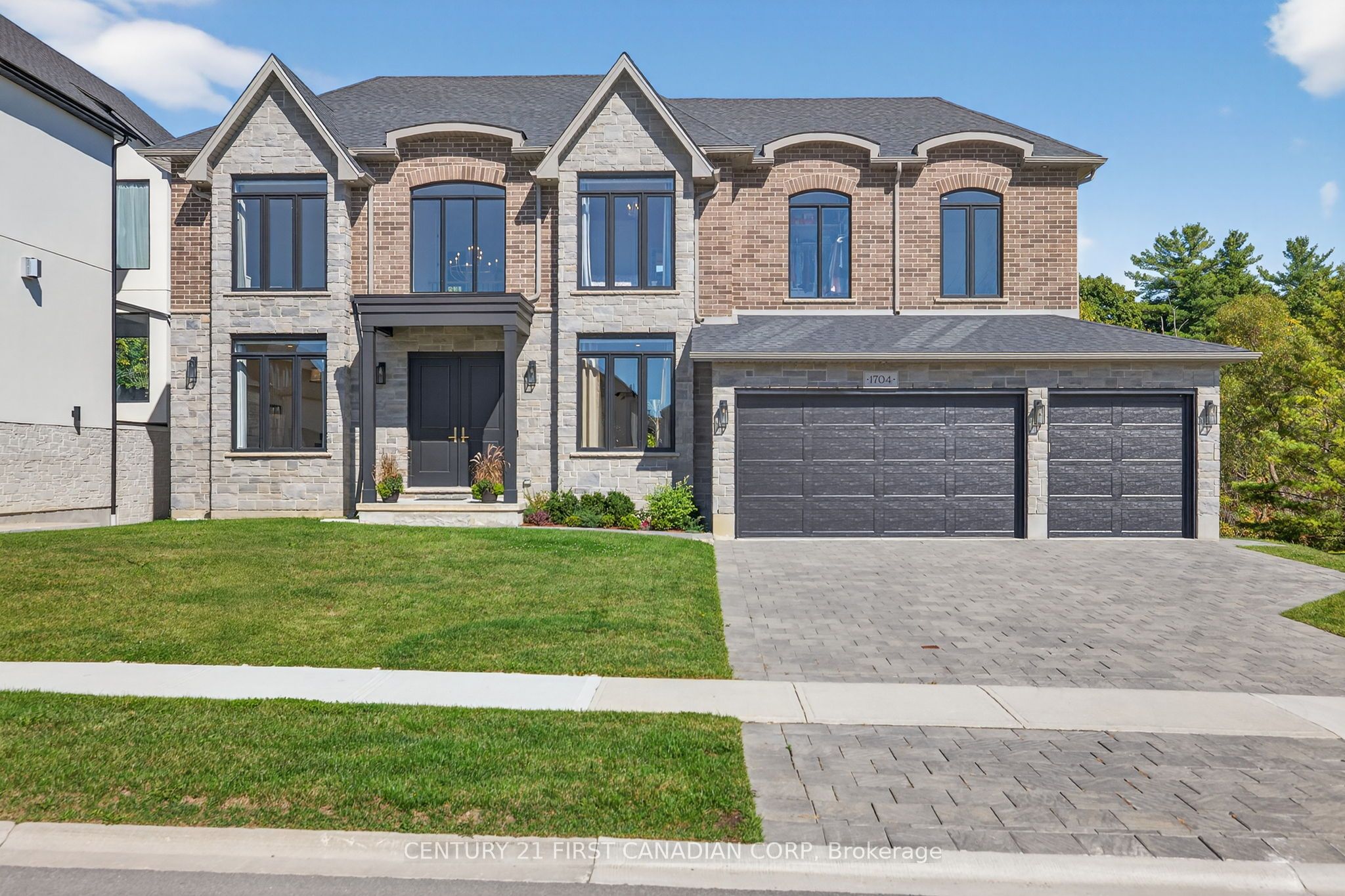 1704 Upper West Avenue, London South, On N6k 0k6