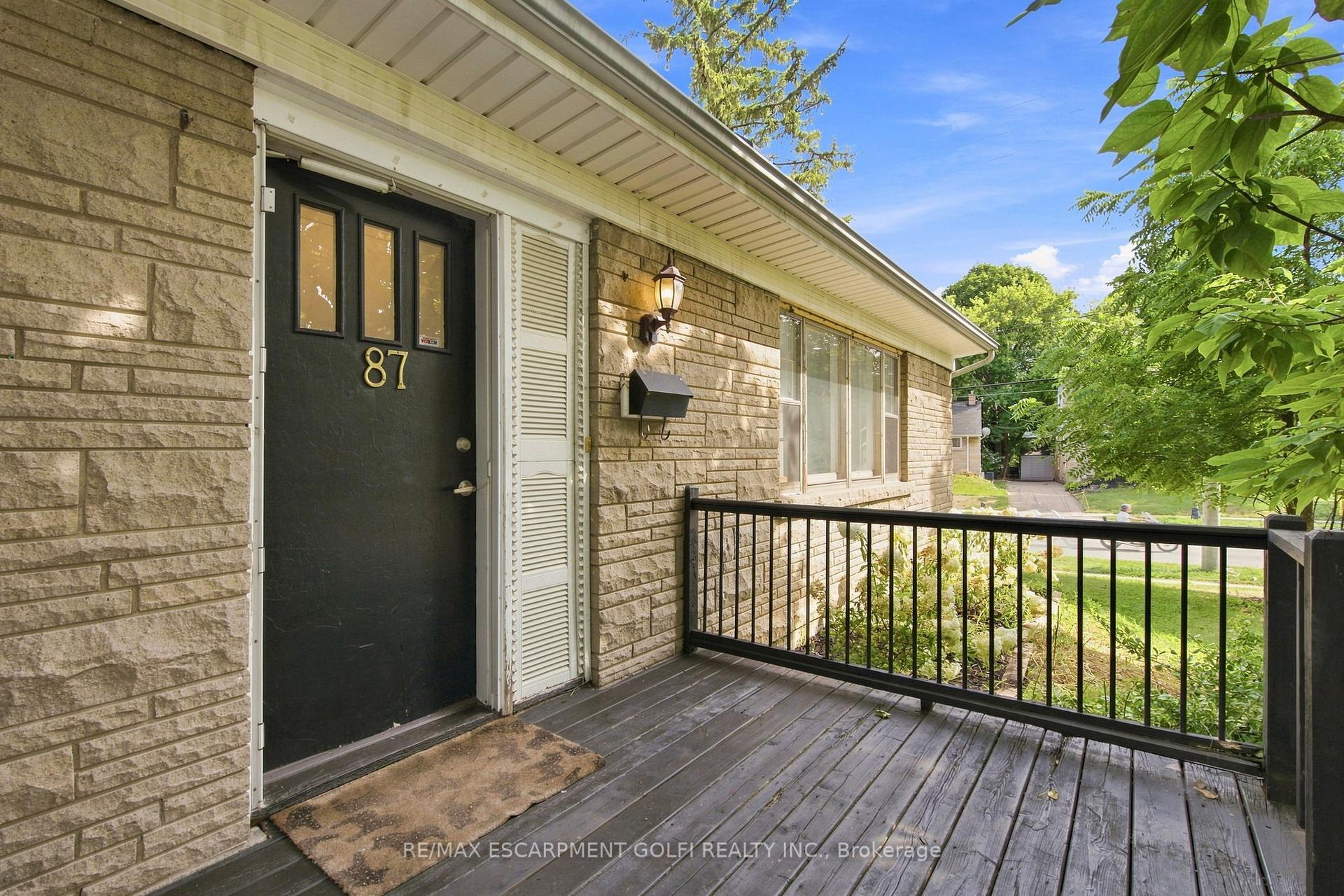 87 Radford Street, Hamilton, On L8s 3e5