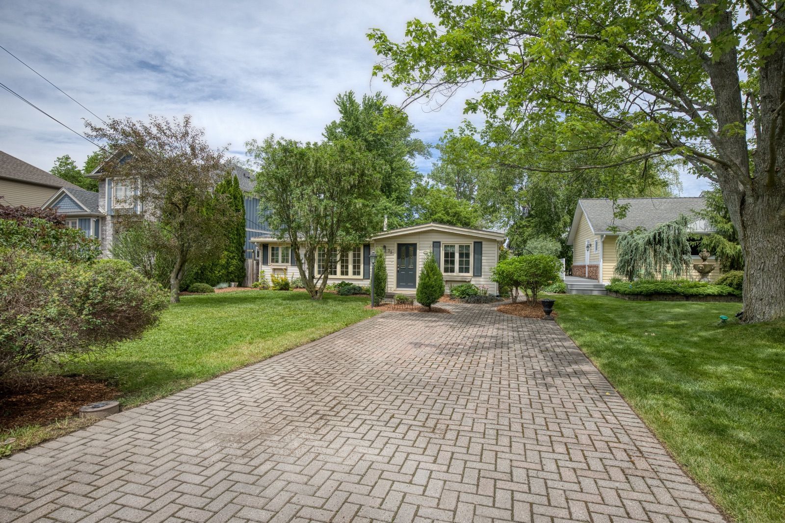 55 Delater Street, Niagara-On-The-Lake, On L0s 1j0