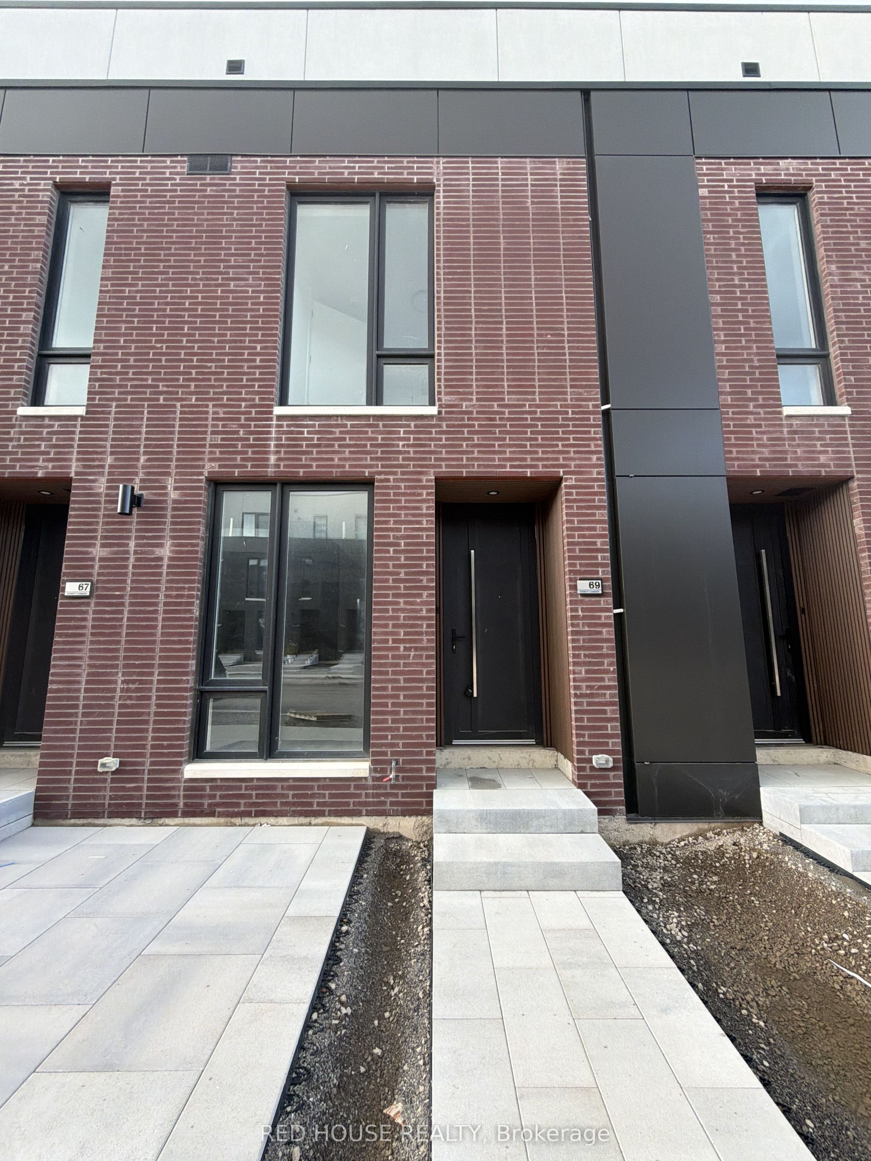 69 Everett Common, St. Catharines, On L2p 0h1