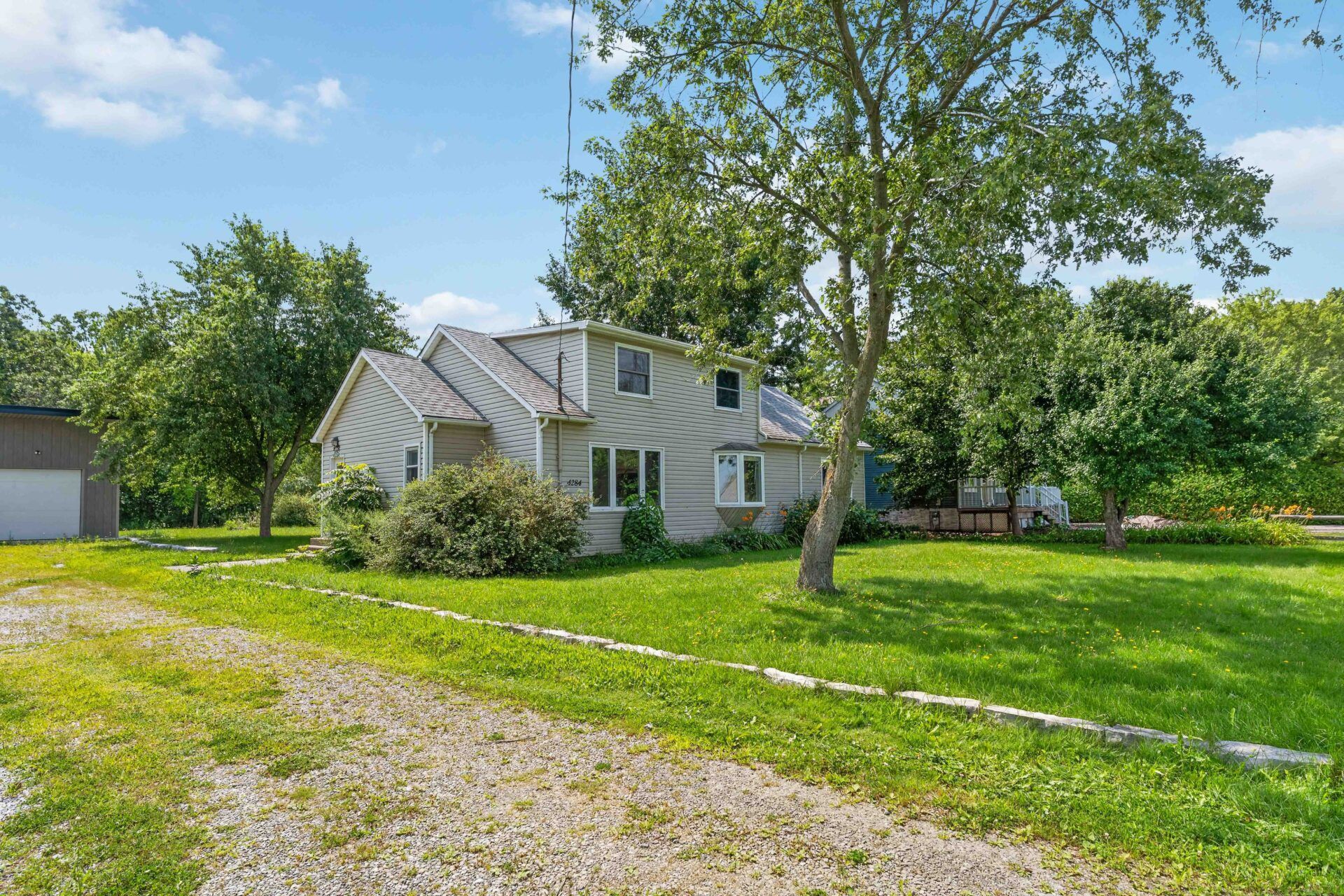 4284 Fly Road, Lincoln, On L0r 1g0
