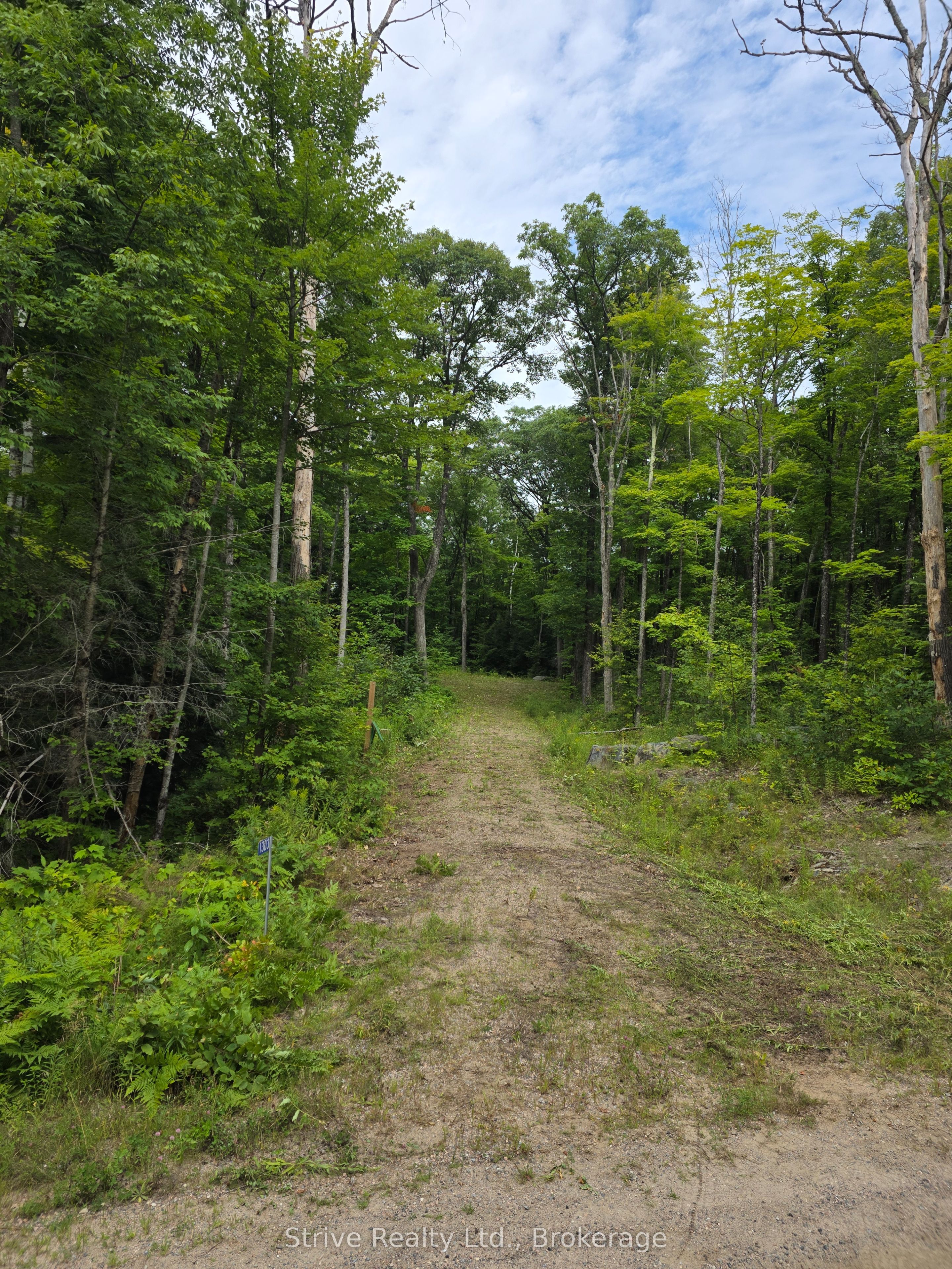 1303 Whites Road, Frontenac, On K0h 1b0