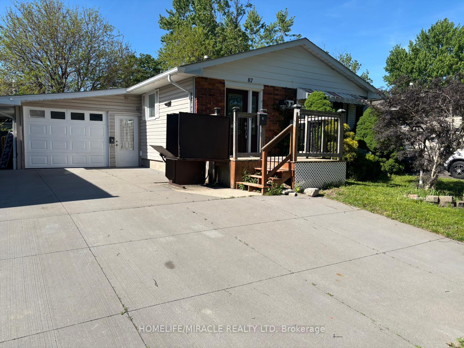 87 Renny Crescent, London South, On N6e 2c4