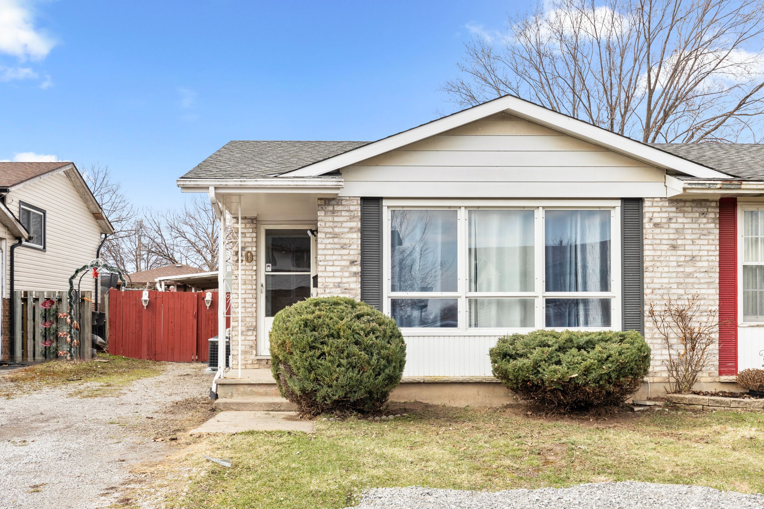 20 Canterbury Drive, St. Catharines, On L2p 3m7