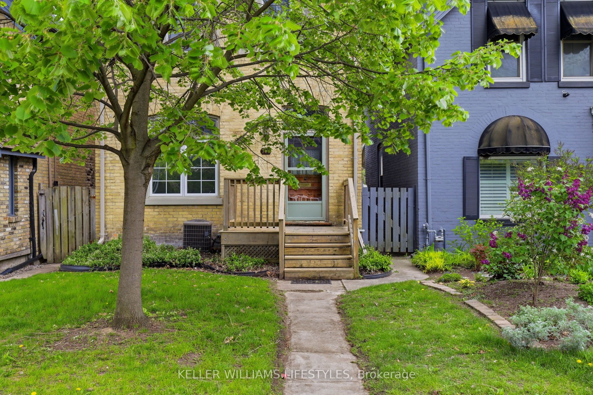 303 Pall Mall Street, London East, On N6b 2g8
