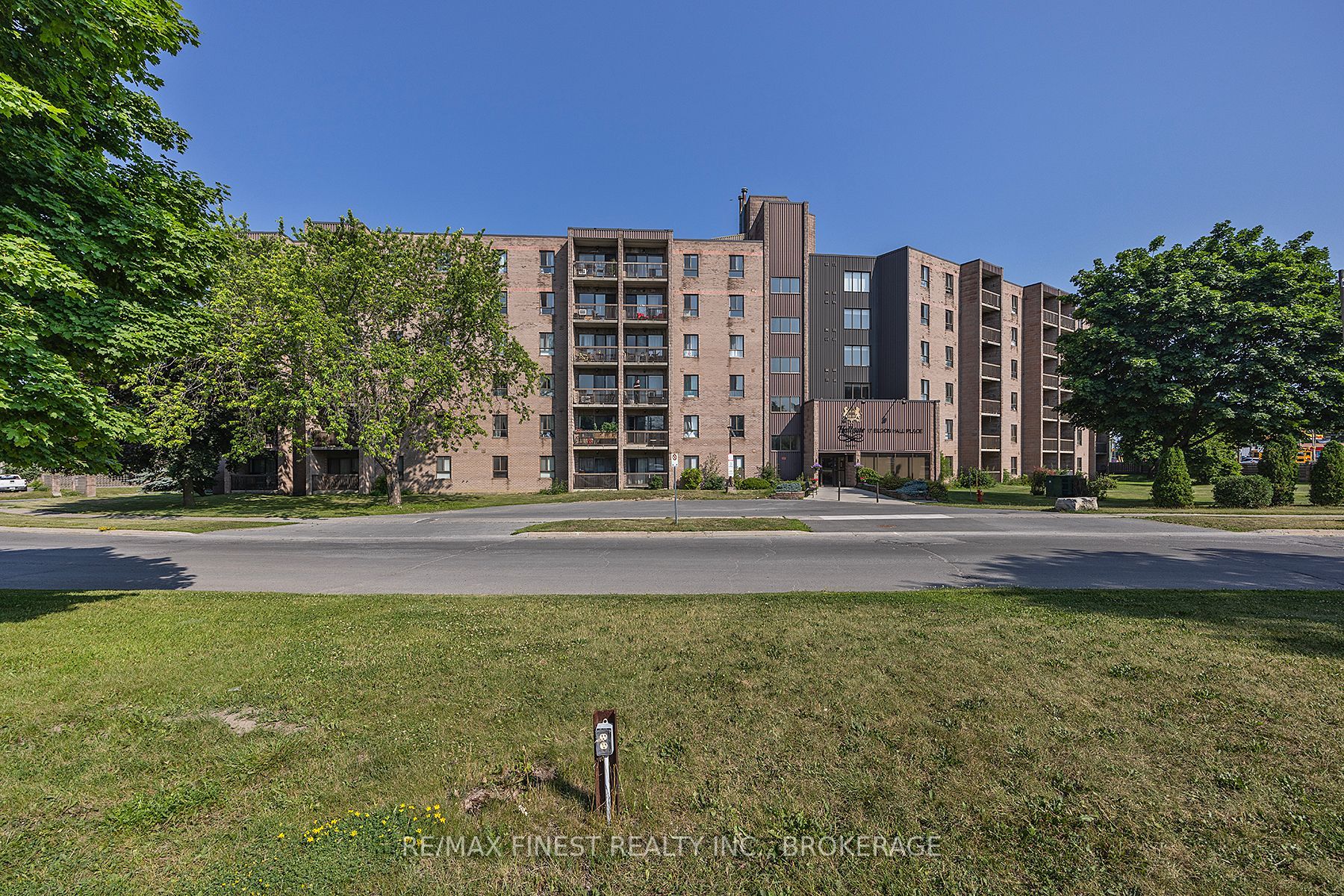 17 Eldon Hall Place 414, Kingston, On K7m 7h5