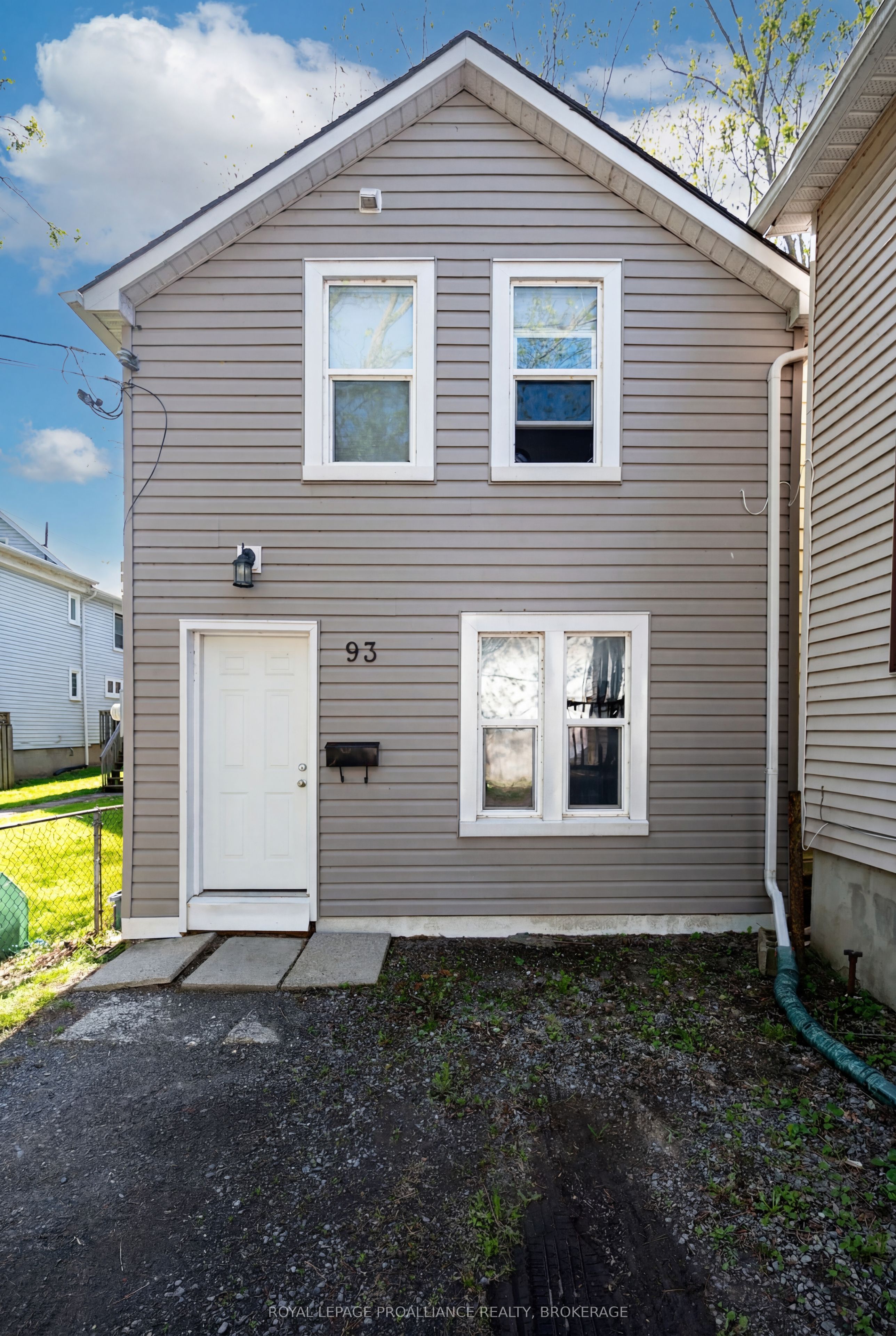 93 Linton Street, Kingston, On K7k 1n6