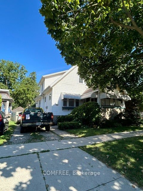 49 Talbot Street E, Chatham-Kent, On N0p 1a0