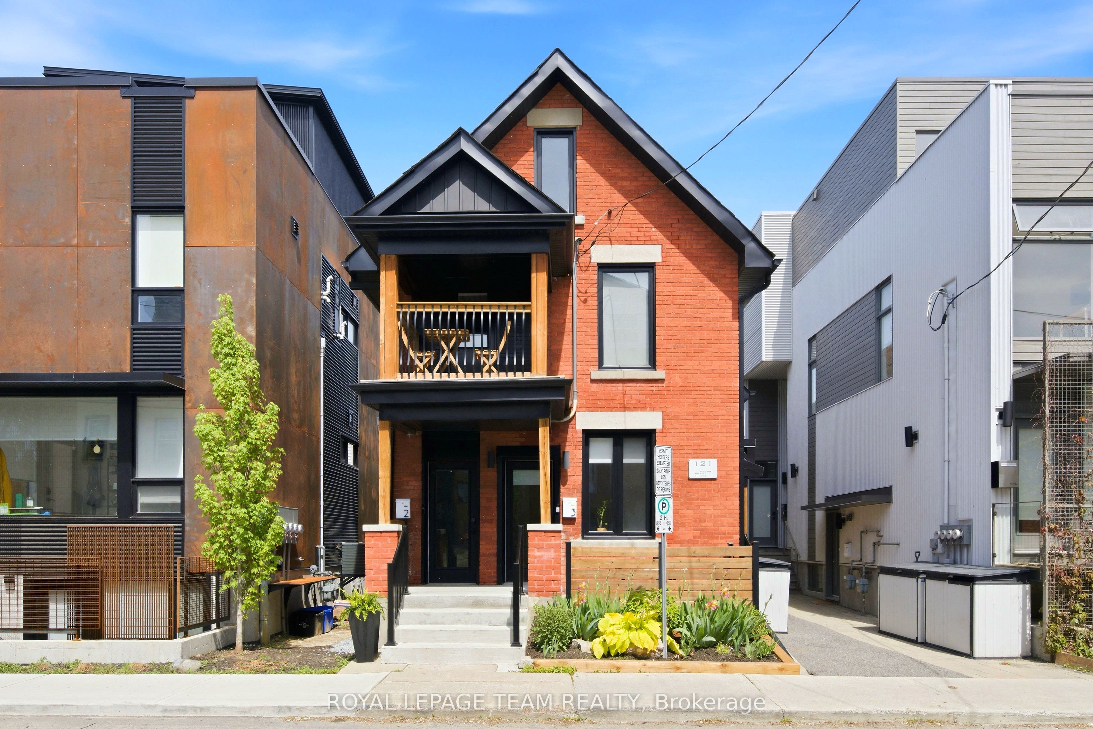 121 Carruthers Avenue, West Centre Town, On K1y 1n4