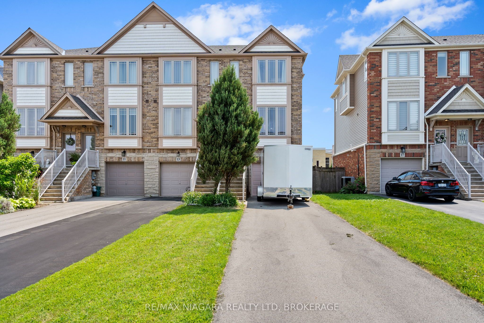 15 Hemlock Way, Grimsby, On L3m 0a7