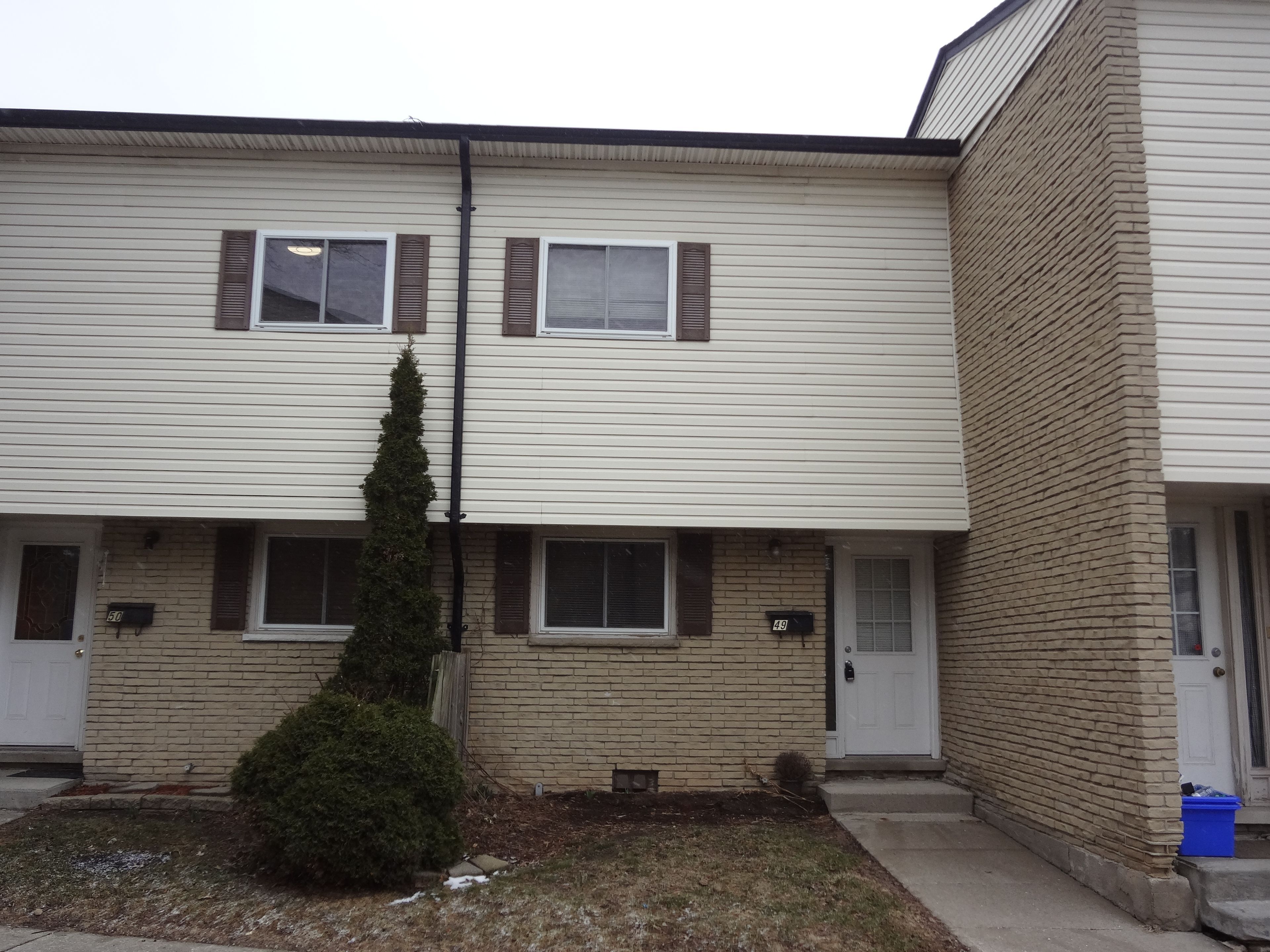211 Veronica Drive 49, Kitchener, On N2a 2r8