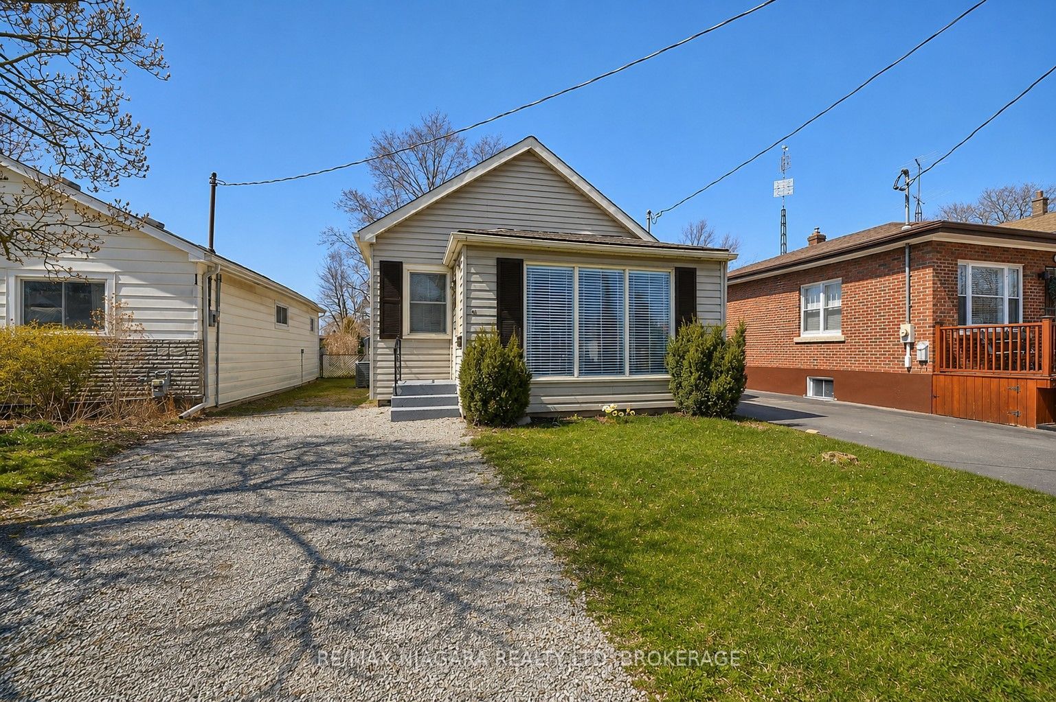 44 Churchill Street, St. Catharines, On L2s 2p5