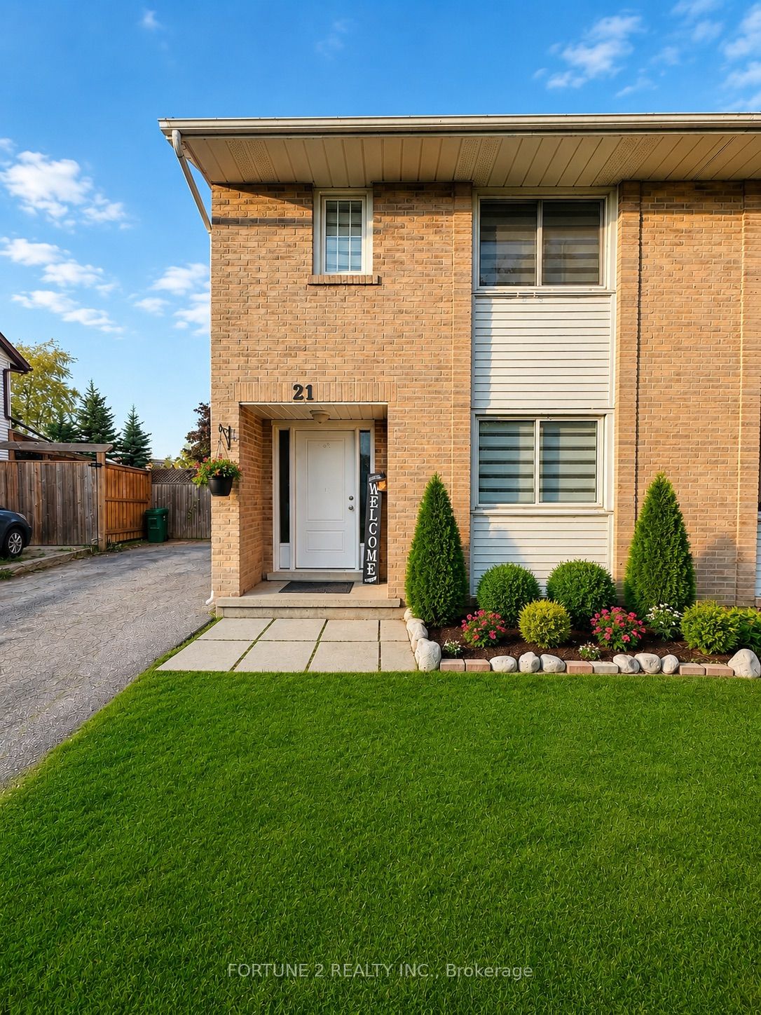 21 Roberts Crescent, Kitchener, On N2e 1a6