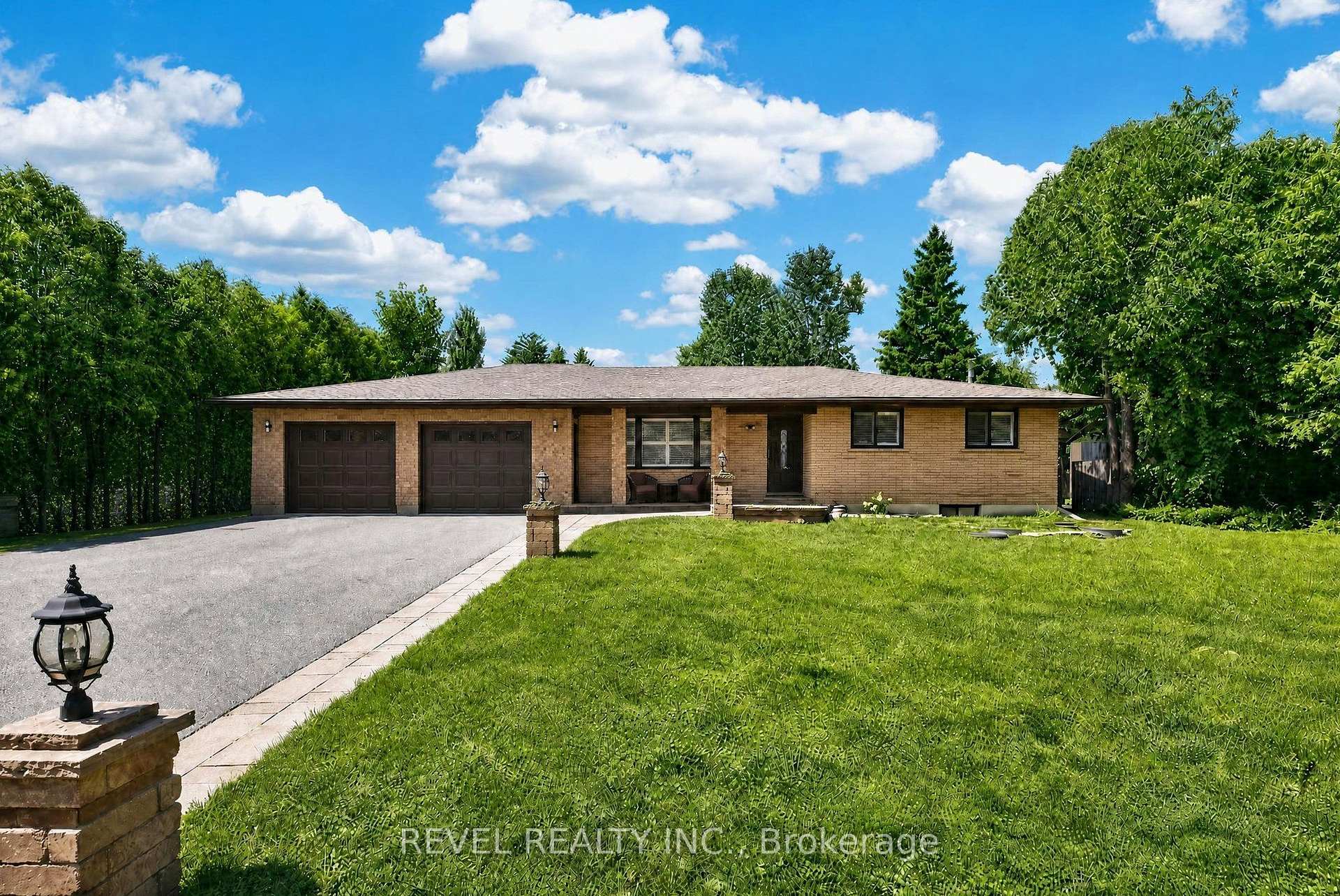 1036 Shellard Side Road, North Dumfries, On N1r 5s2