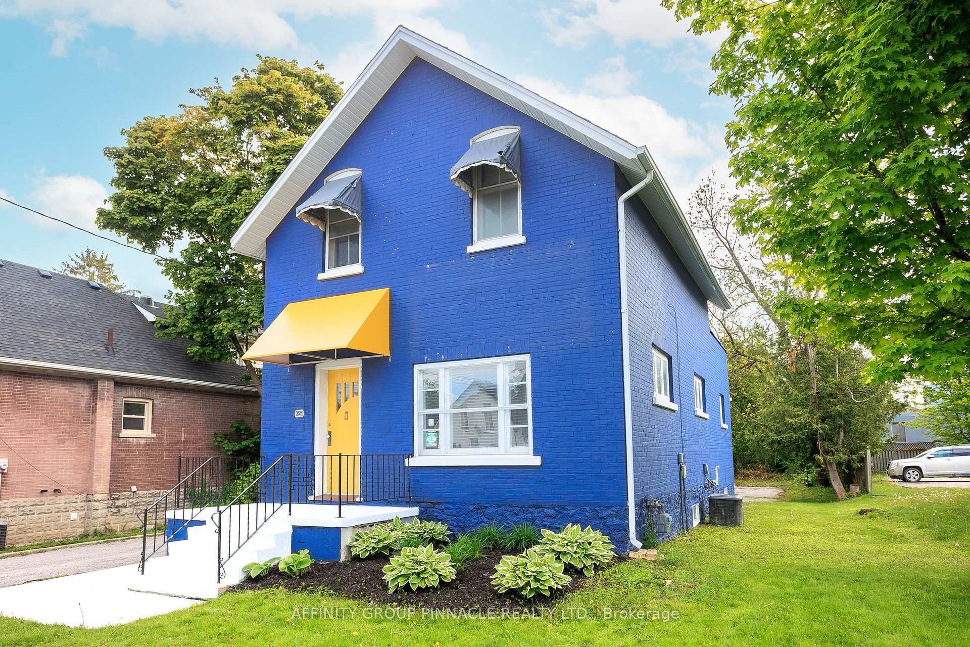 221 Kent Street W, Kawartha Lakes, On K9v 2z1