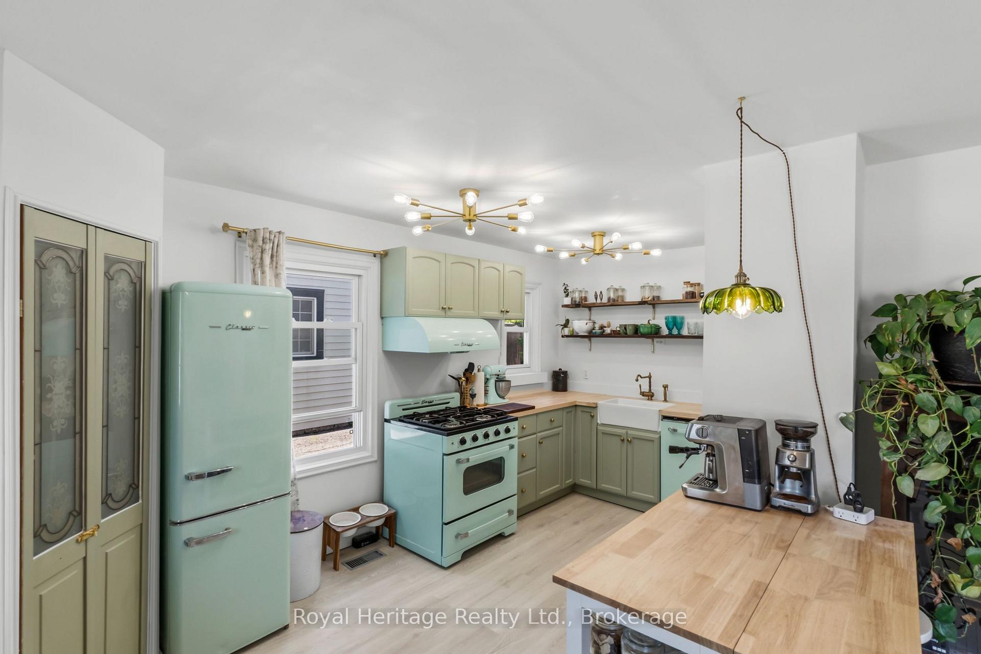 31 Caroline Street, Port Hope, On L1a 1y6