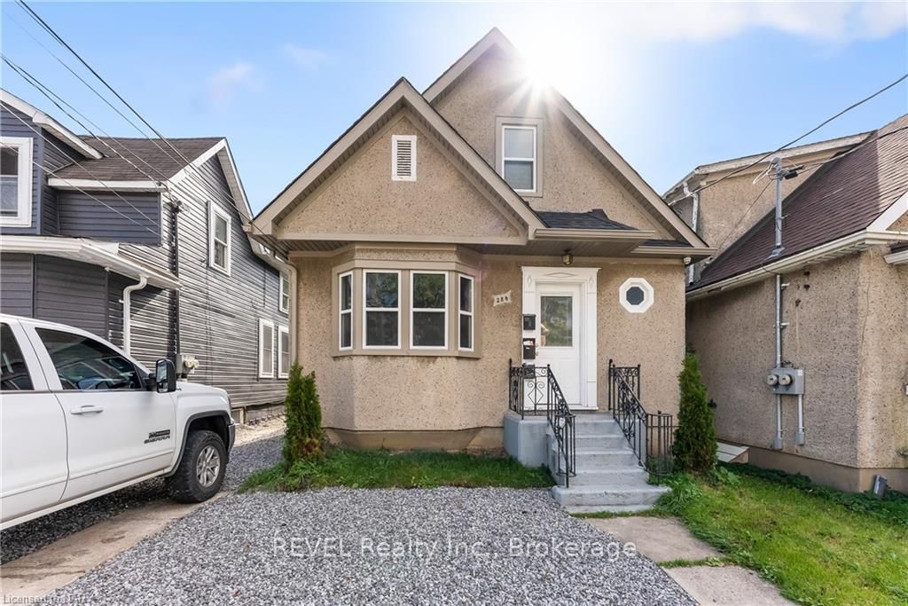28 Division Street Upper, St. Catharines, On L2r 3g2