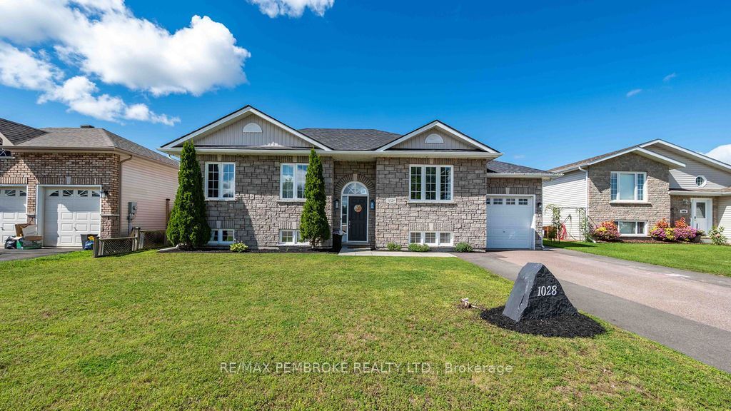1028 Limestone Trail, Petawawa, On K8h 0a6