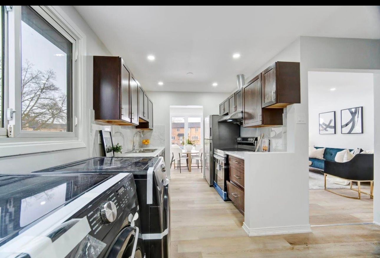 29 Court Lane, London East, On N5w 5m6