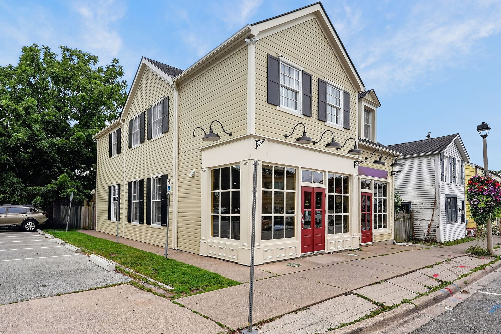 38 Market Street, Niagara-On-The-Lake, On L0s 1j0
