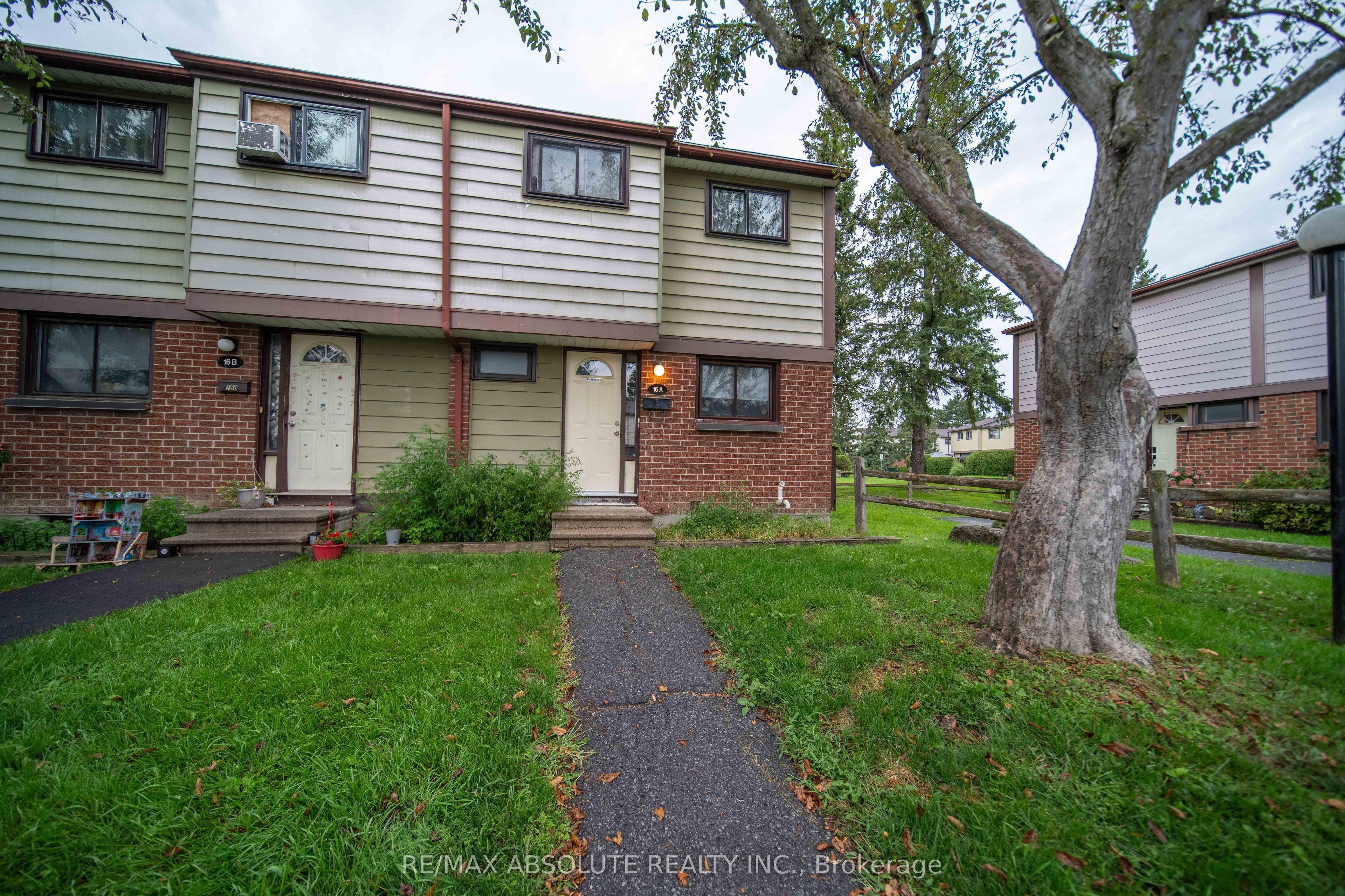 16 A Knollsbrook Drive, Barrhaven, On K2j 1k8