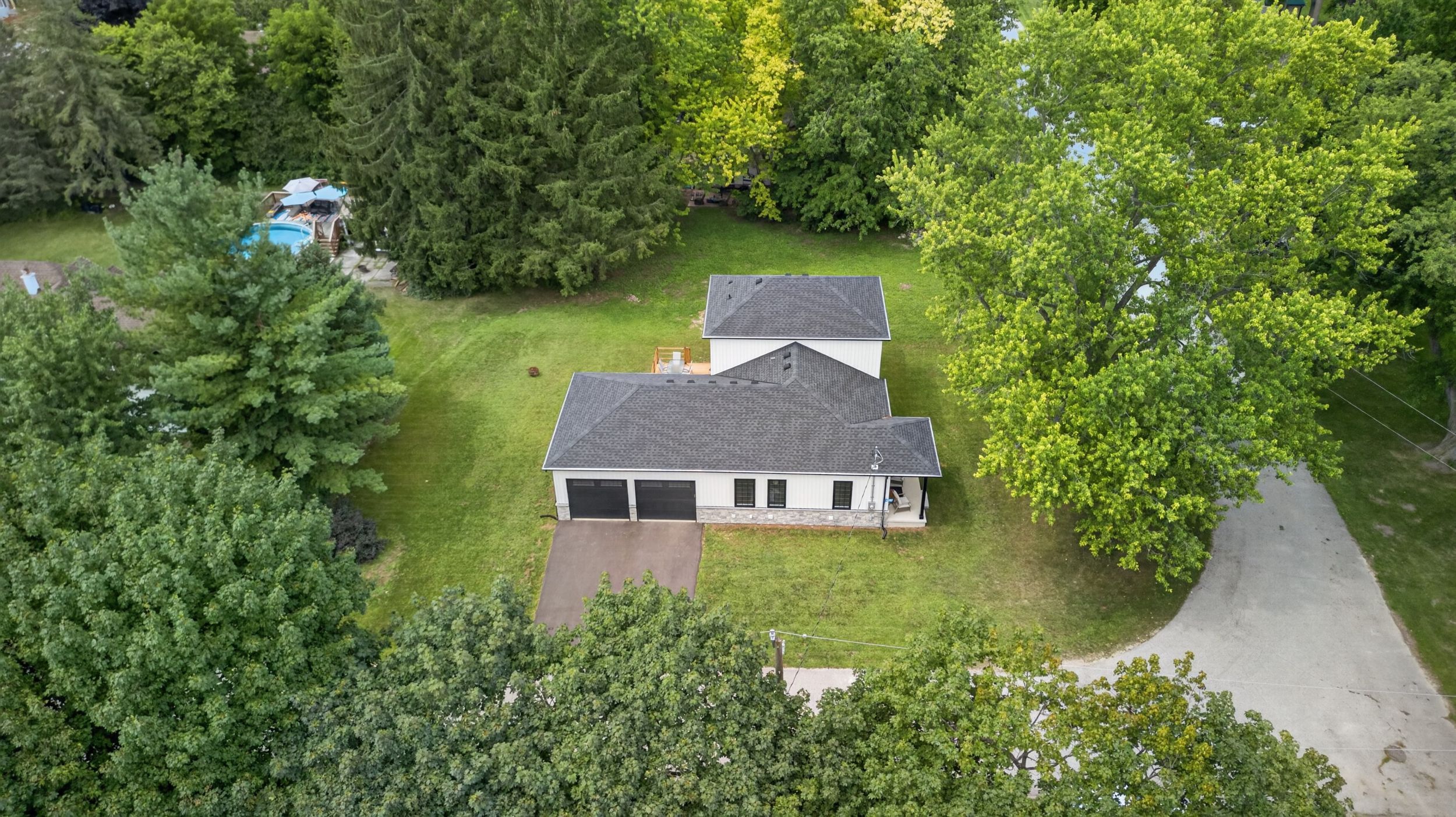 4397 Mill Crescent, North Middlesex, On N0m 1a0