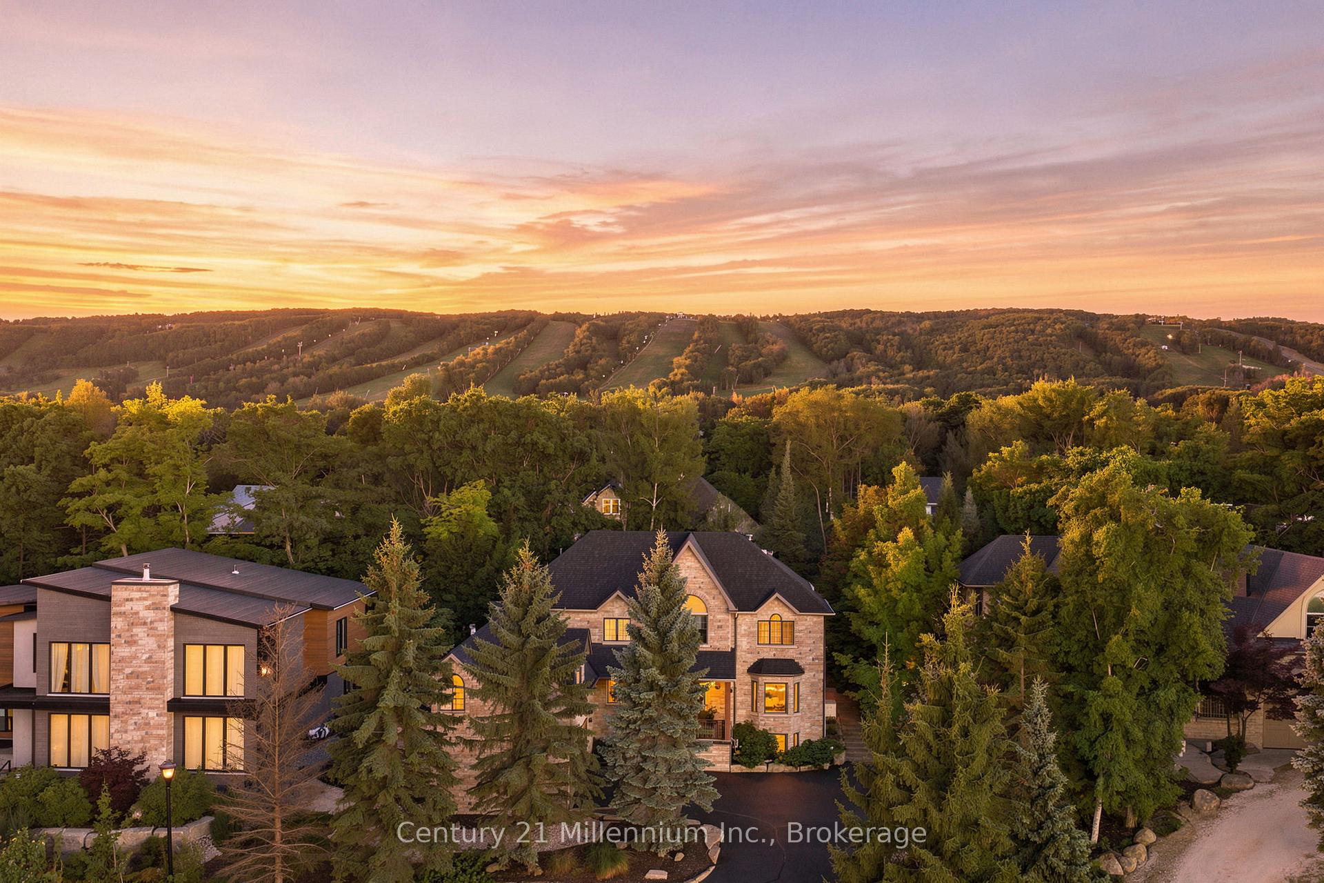 129 Blueski George Crescent, Blue Mountains, On L9y 0s9