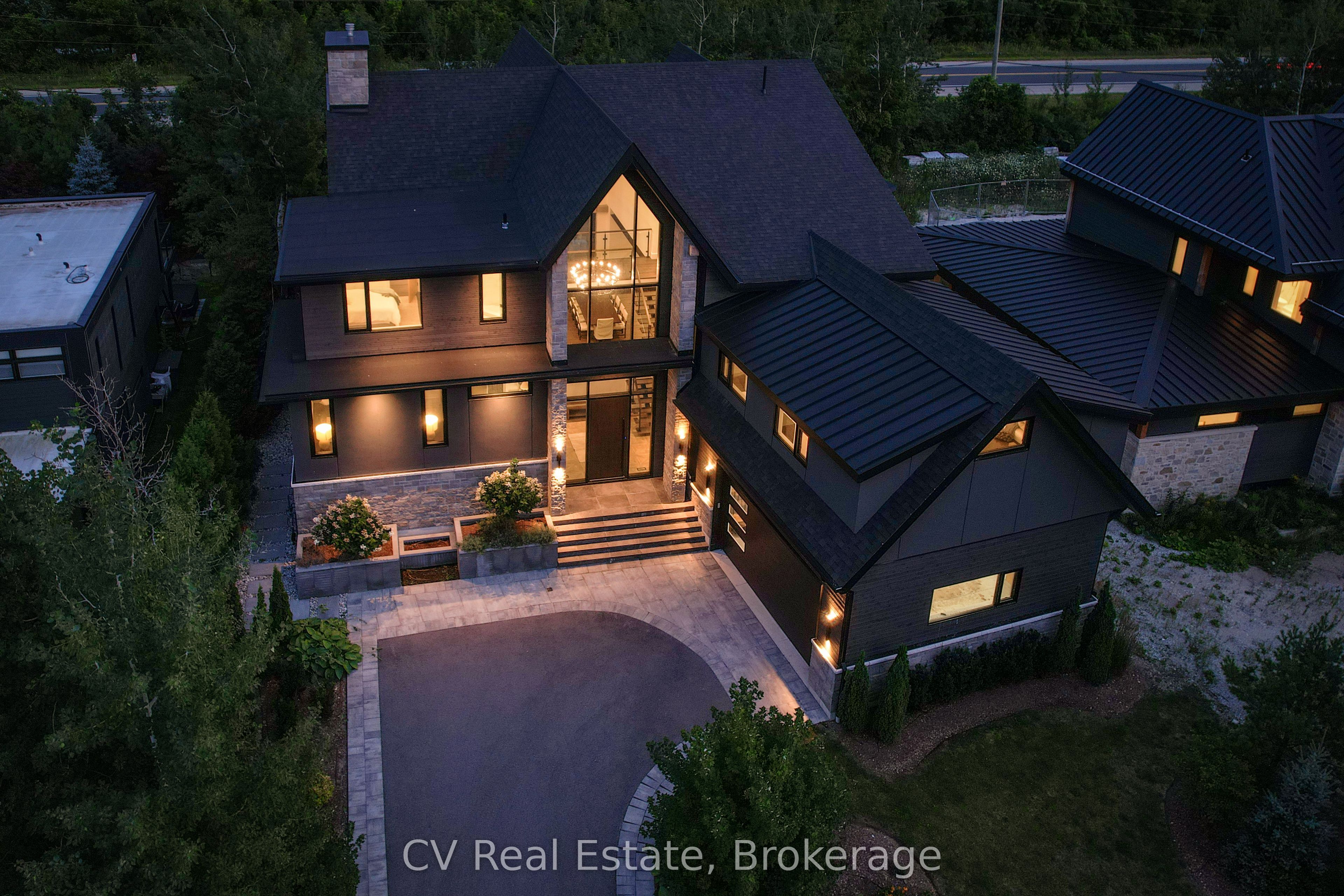152 Delphi Lane, Blue Mountains, On N0h 1j0