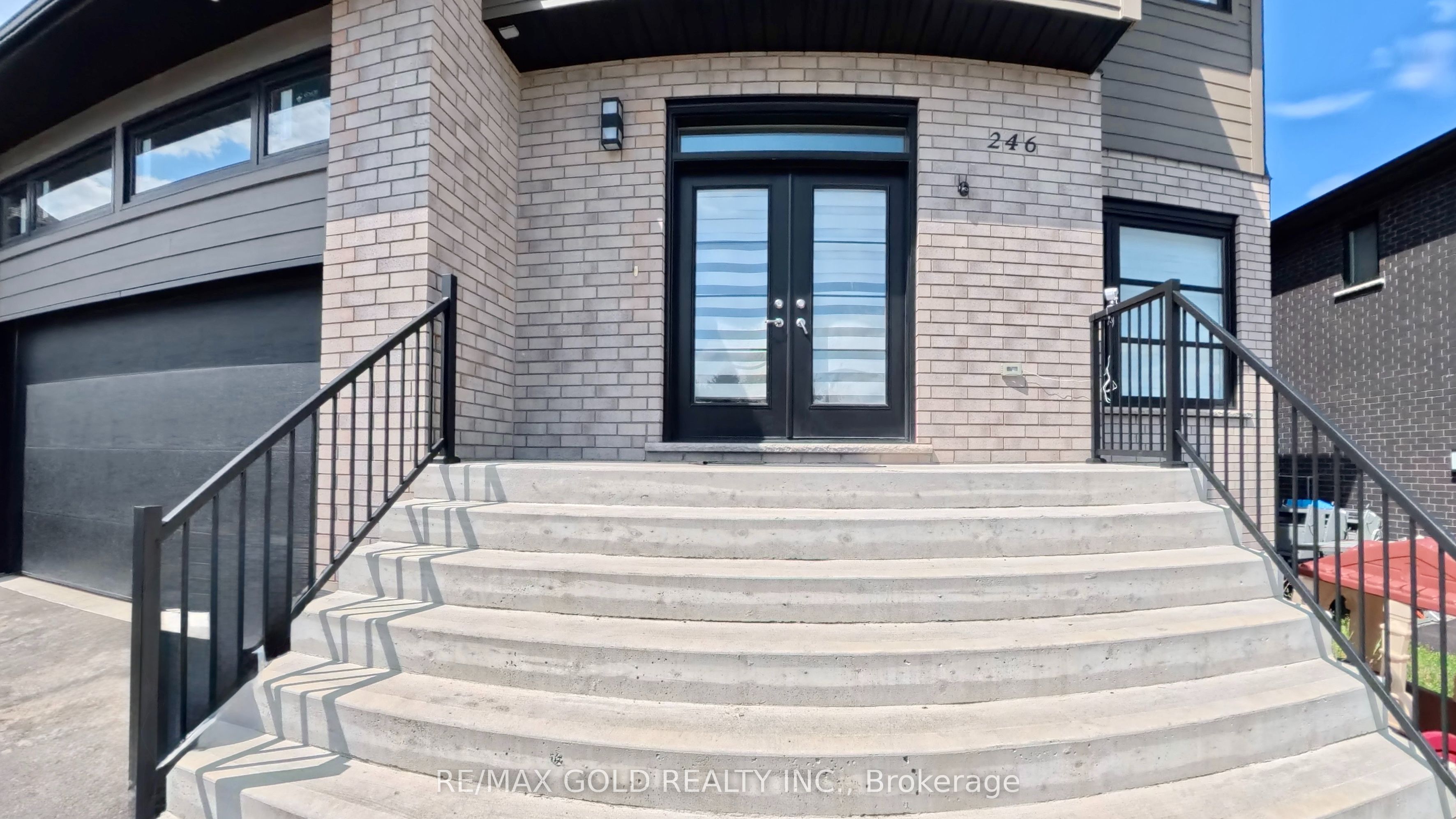 246 Jeanine Street N, Greater Sudbury, On P3b 0e5