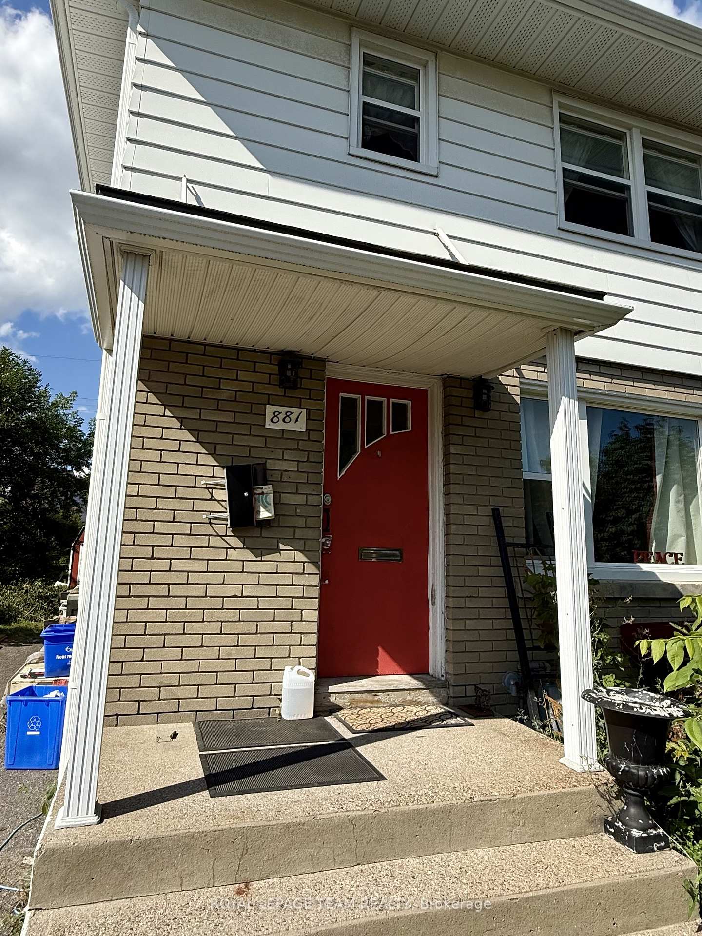 881 Smyth Road, Elmvale Acres And Area, On K1g 1p4