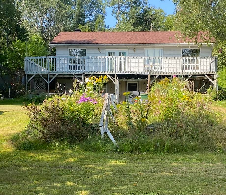 194 Maws Road, Huntsville, On P0a 1r0