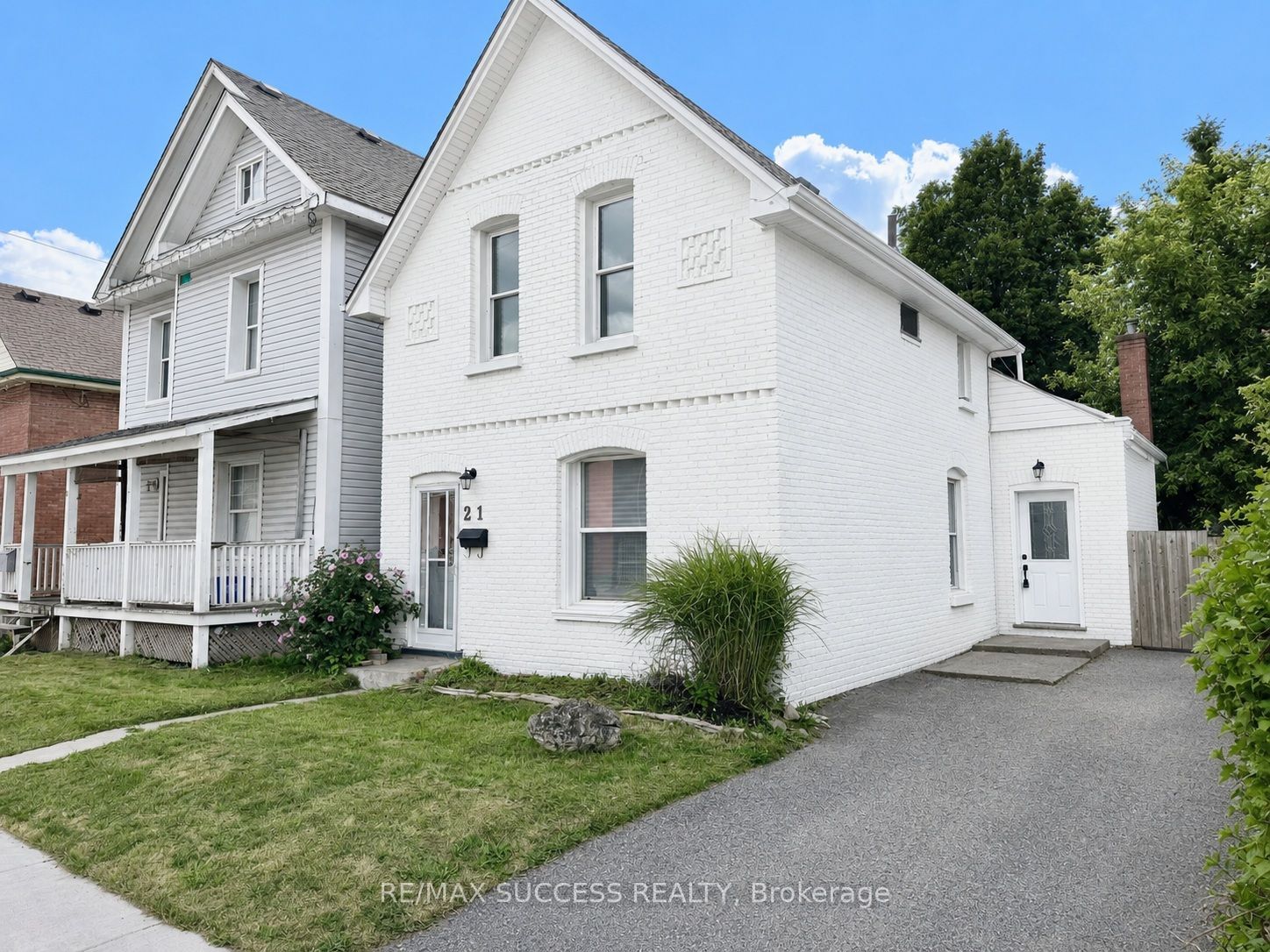 21 Webling Street, Brantford, On N3s 2s8