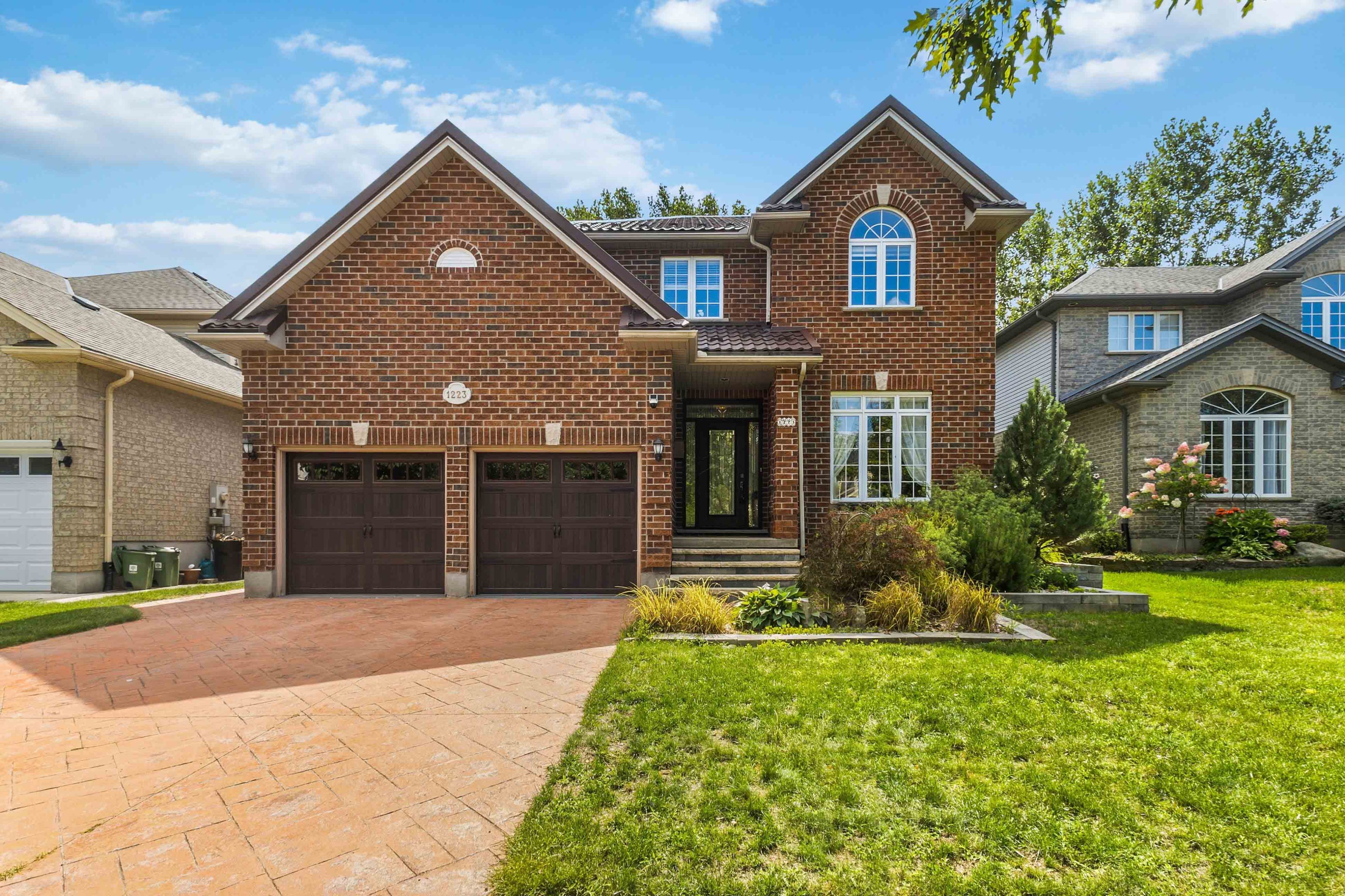 1223 Thornley Street, London South, On N6k 4v3