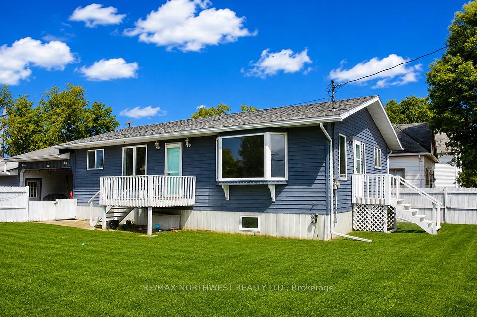 501 Atwood Ave, Rainy River, On P0w 1l0
