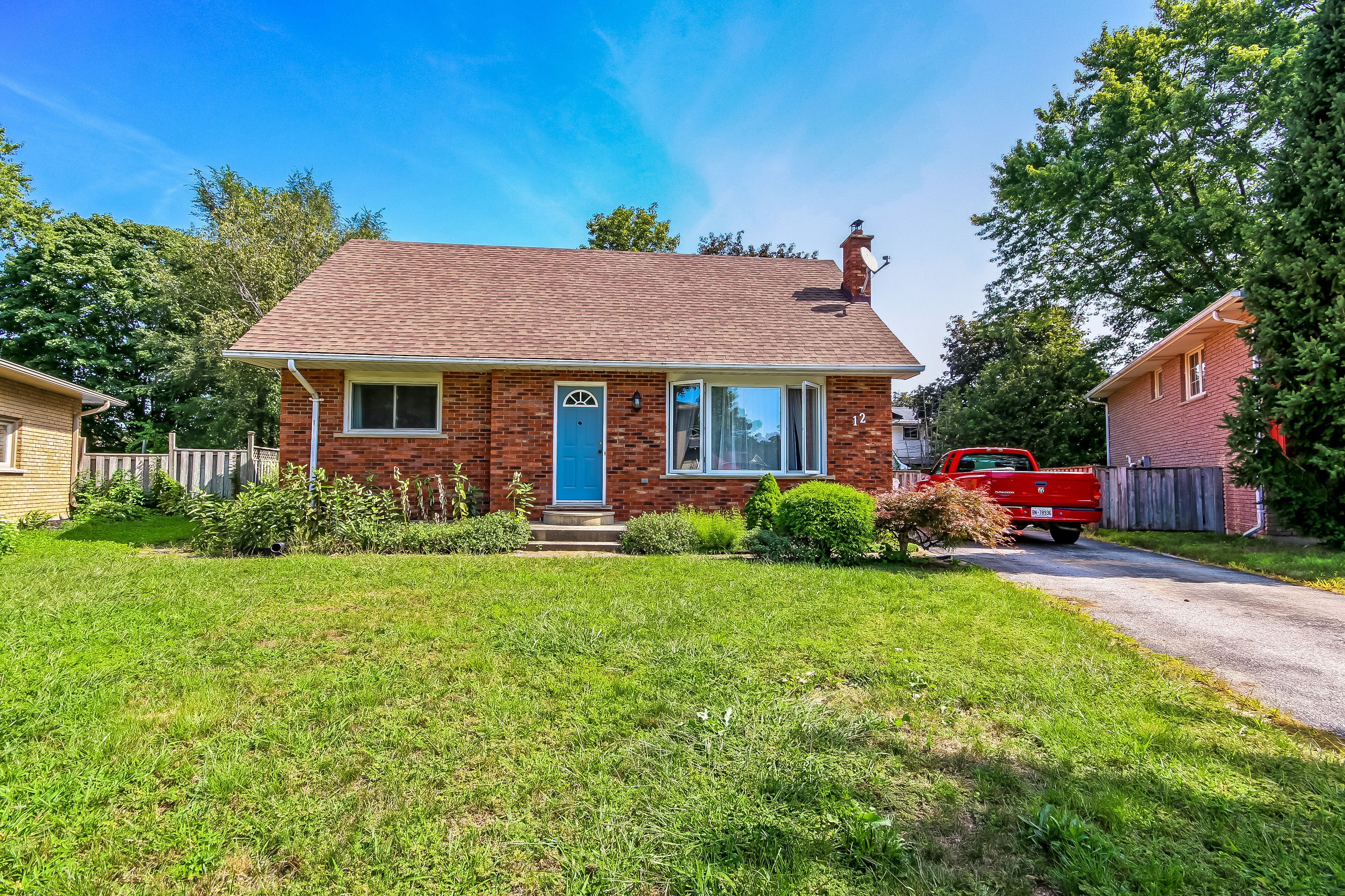 12 Alba Avenue, Tillsonburg, On N4g 4k1