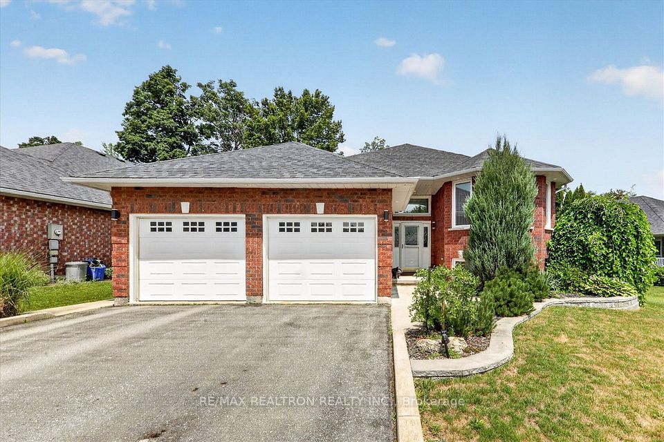 295 Woodward Avenue, Selwyn, On K9l 1k2