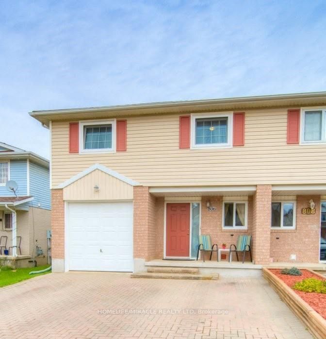 806 Fairway Crescent, Kitchener, On N2a 4b5