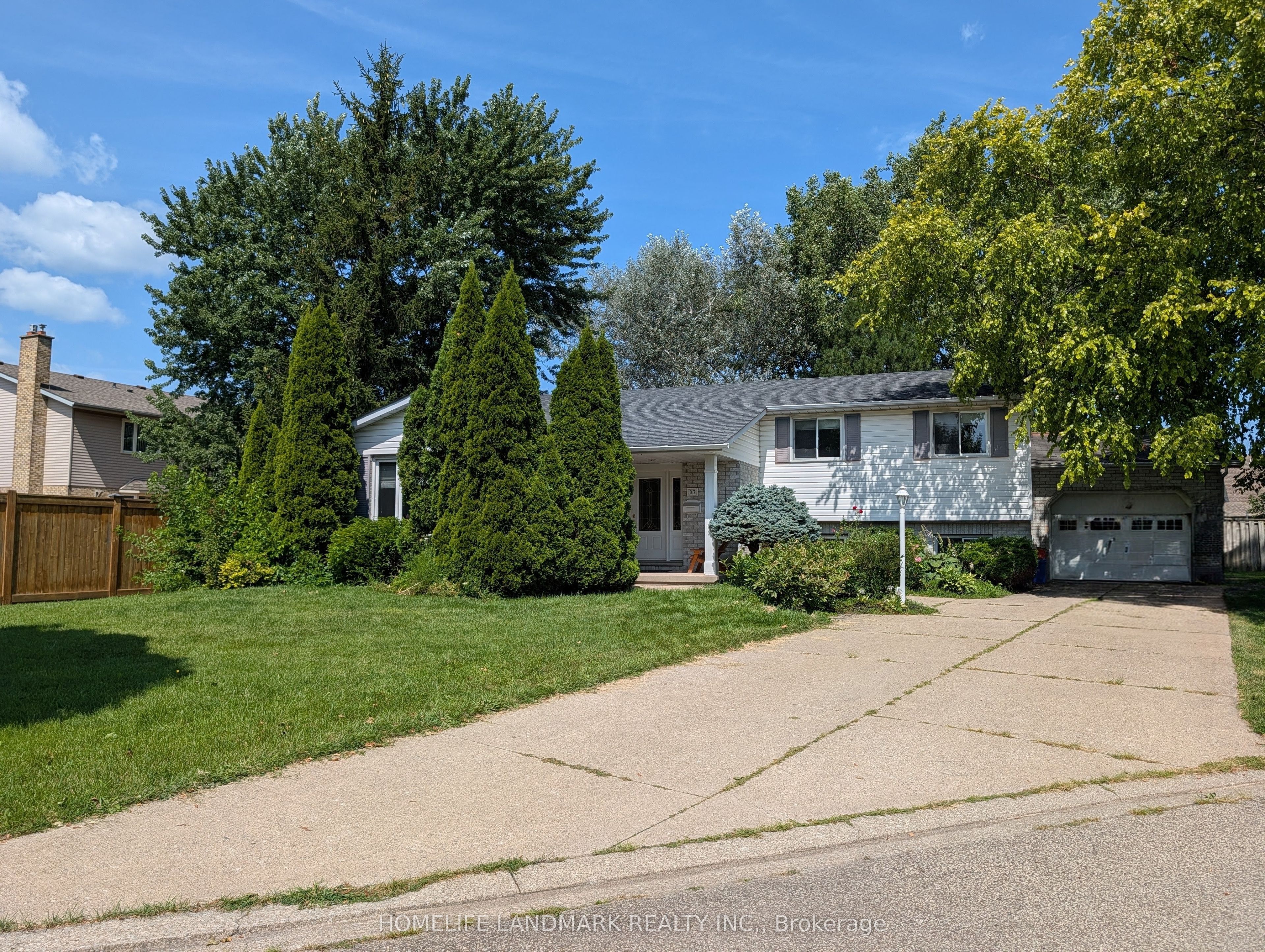 3 Pacifico Place, St. Catharines, On L2s 3n5