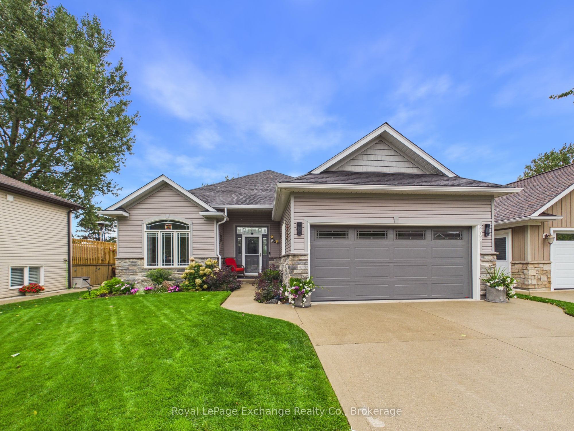206 Gregor Drive, Huron-Kinloss, On N2z 0a4