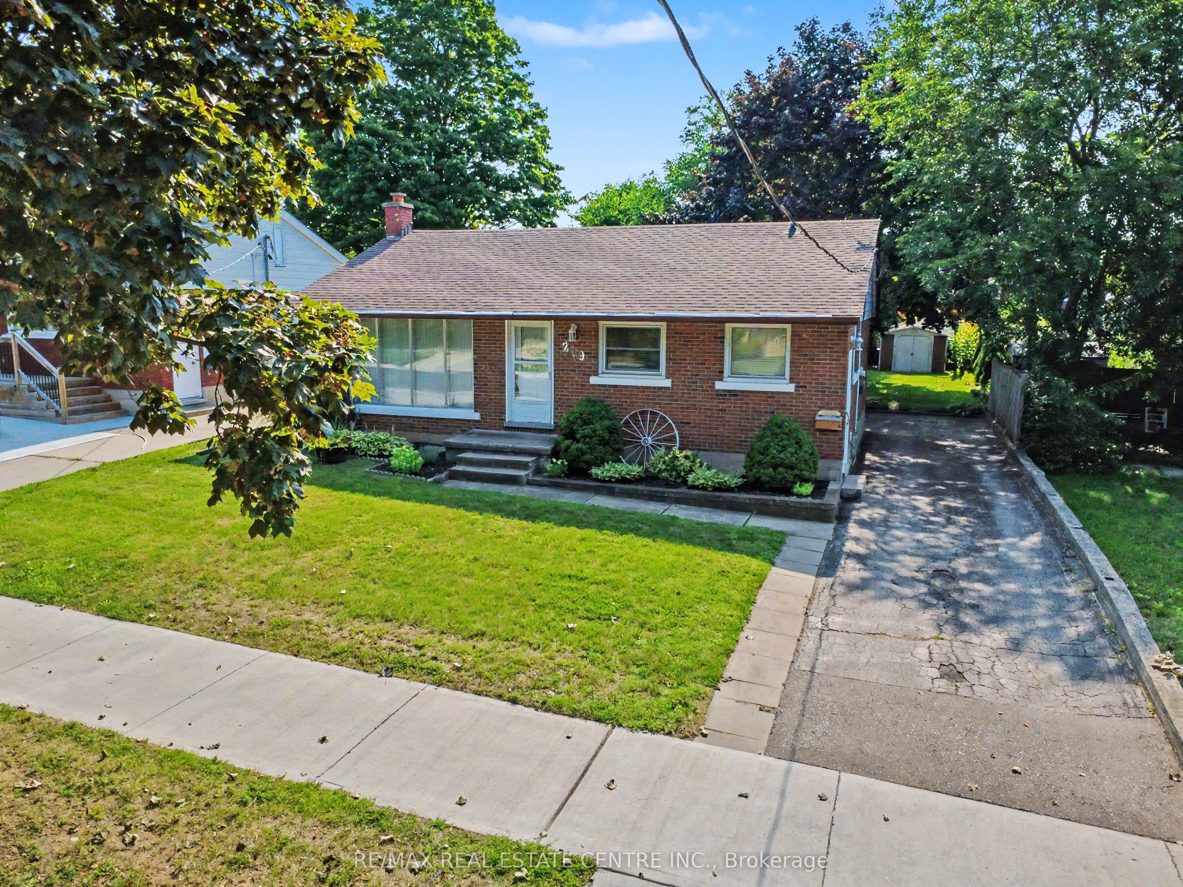 209 Franklin Street S, Kitchener, On N2c 1r8