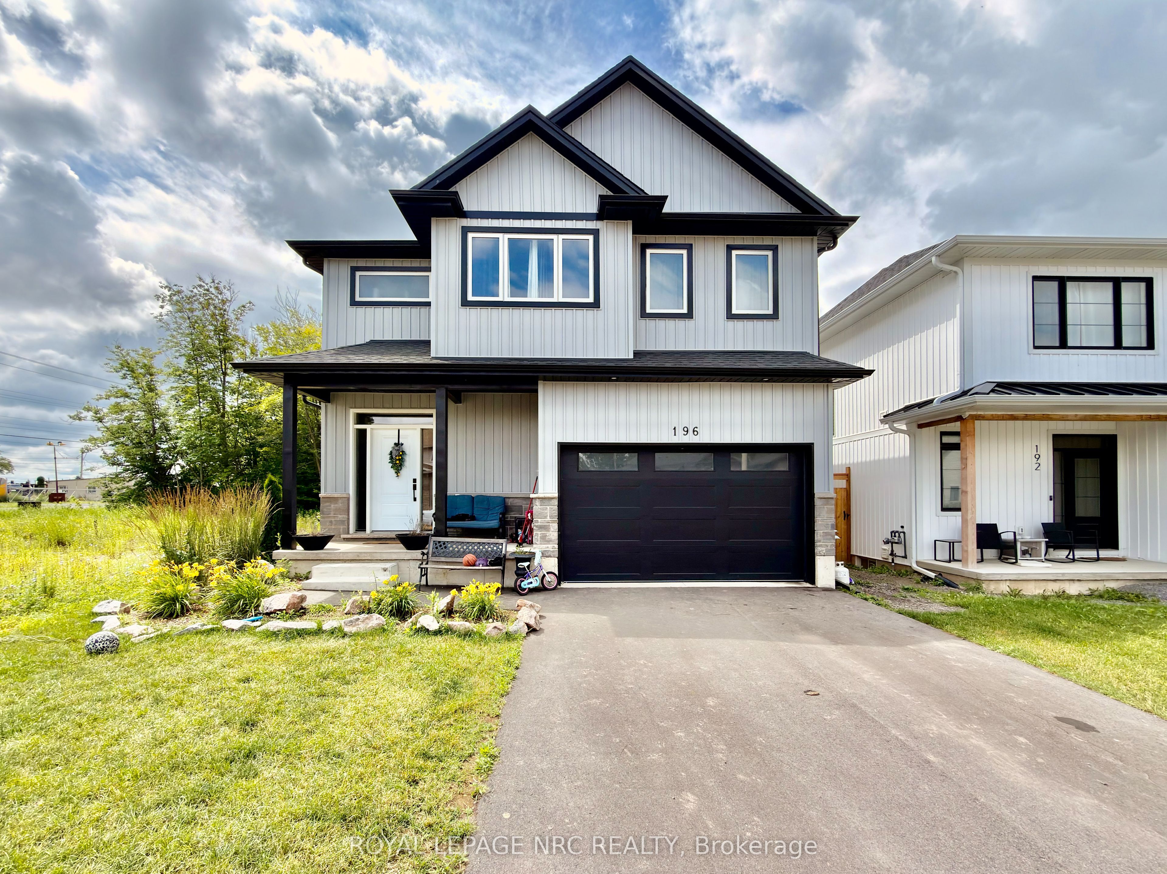 196 Hodgkins Avenue, Thorold, On L2v 0m6