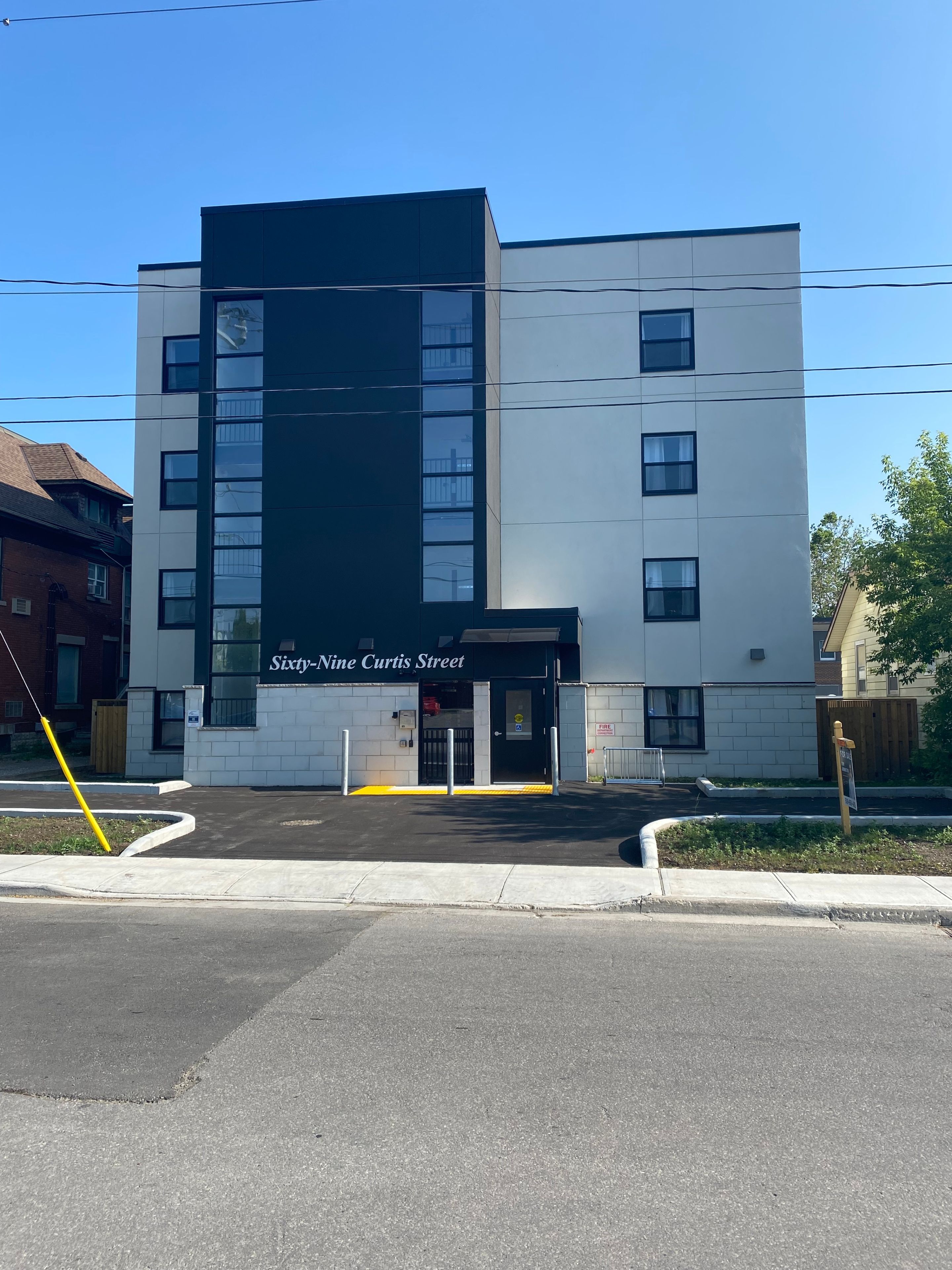 69 Curtis Street 106, St. Thomas, On N5p 1c4