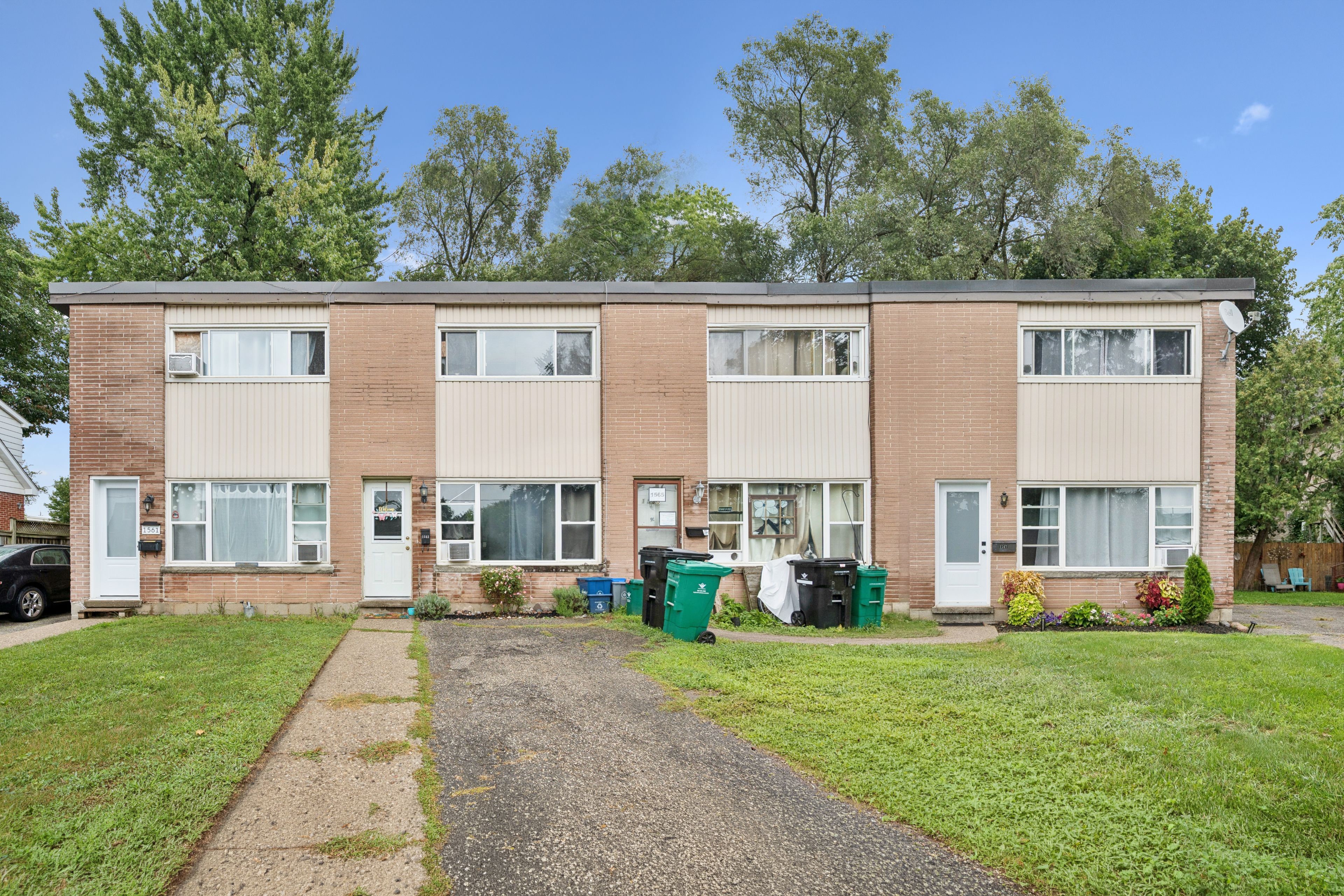 1561-1567 Queenston Road, Cambridge, On N3h 3l8