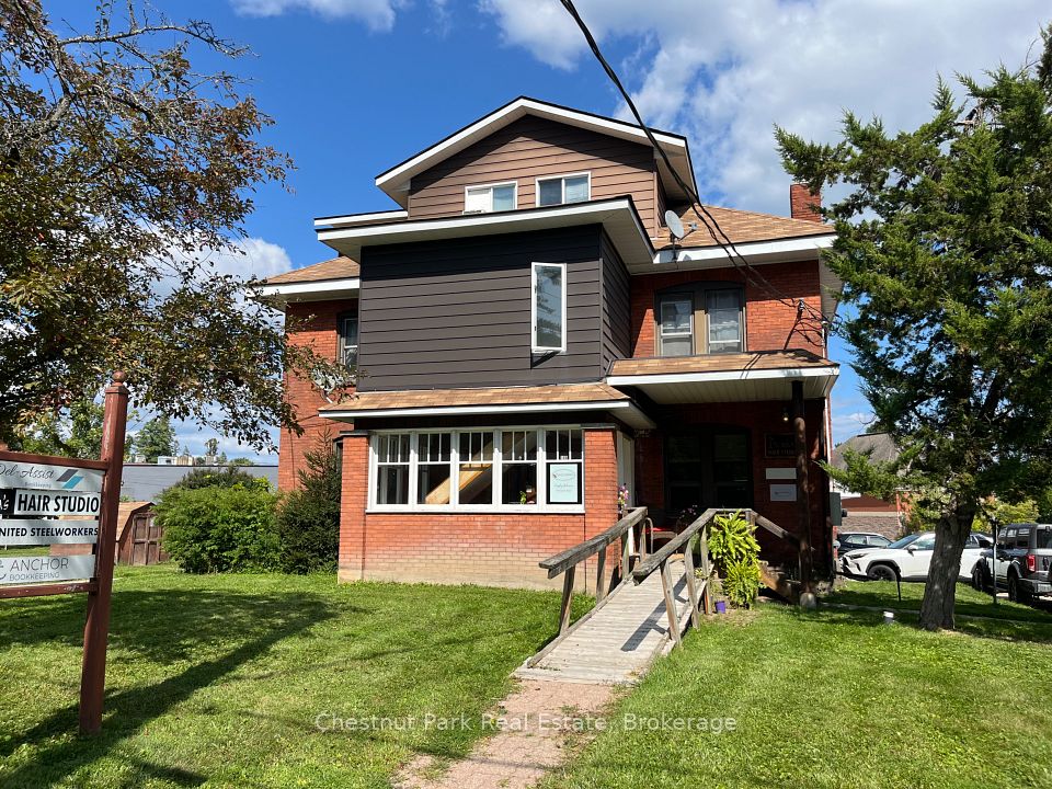 109 Kimberley Avenue, Bracebridge, On P1l 1z8