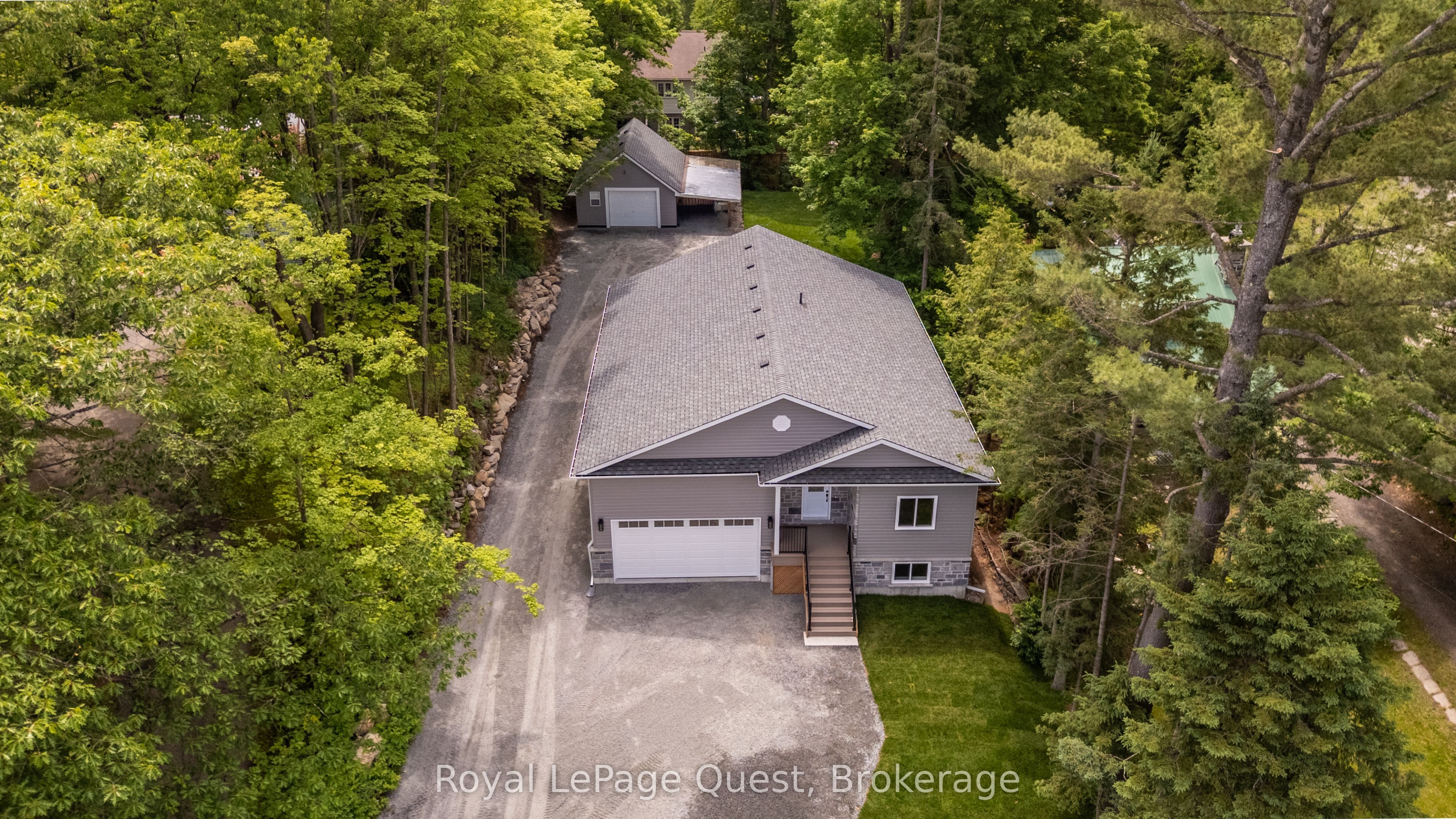 57 West Road W, Huntsville, On P1h 1l4